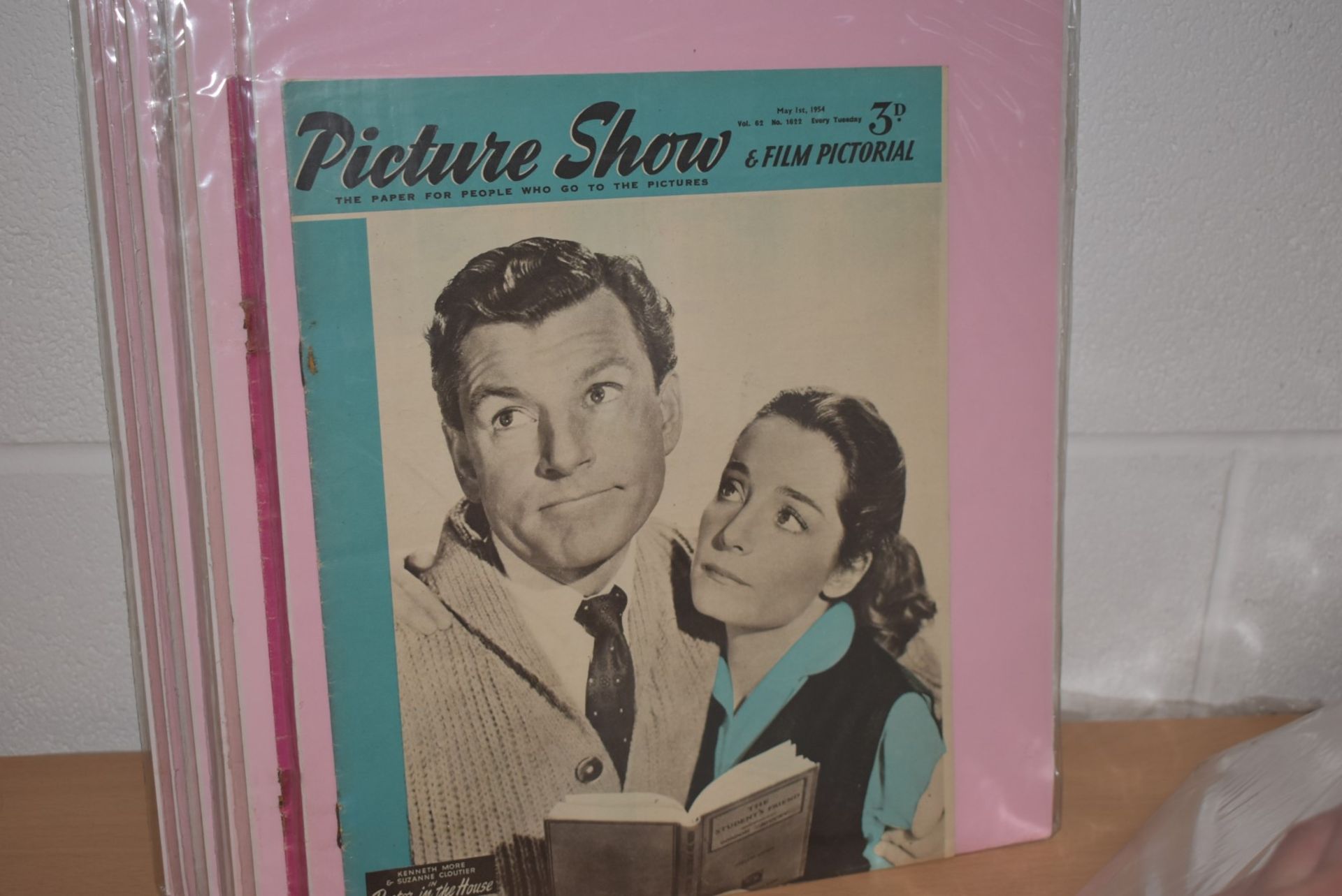 41 x Vintage 1950's Picture Show & Film Pictorial Magazines Dated 1950 to 1958 - Ref MB124 - CL431 - - Image 17 of 18