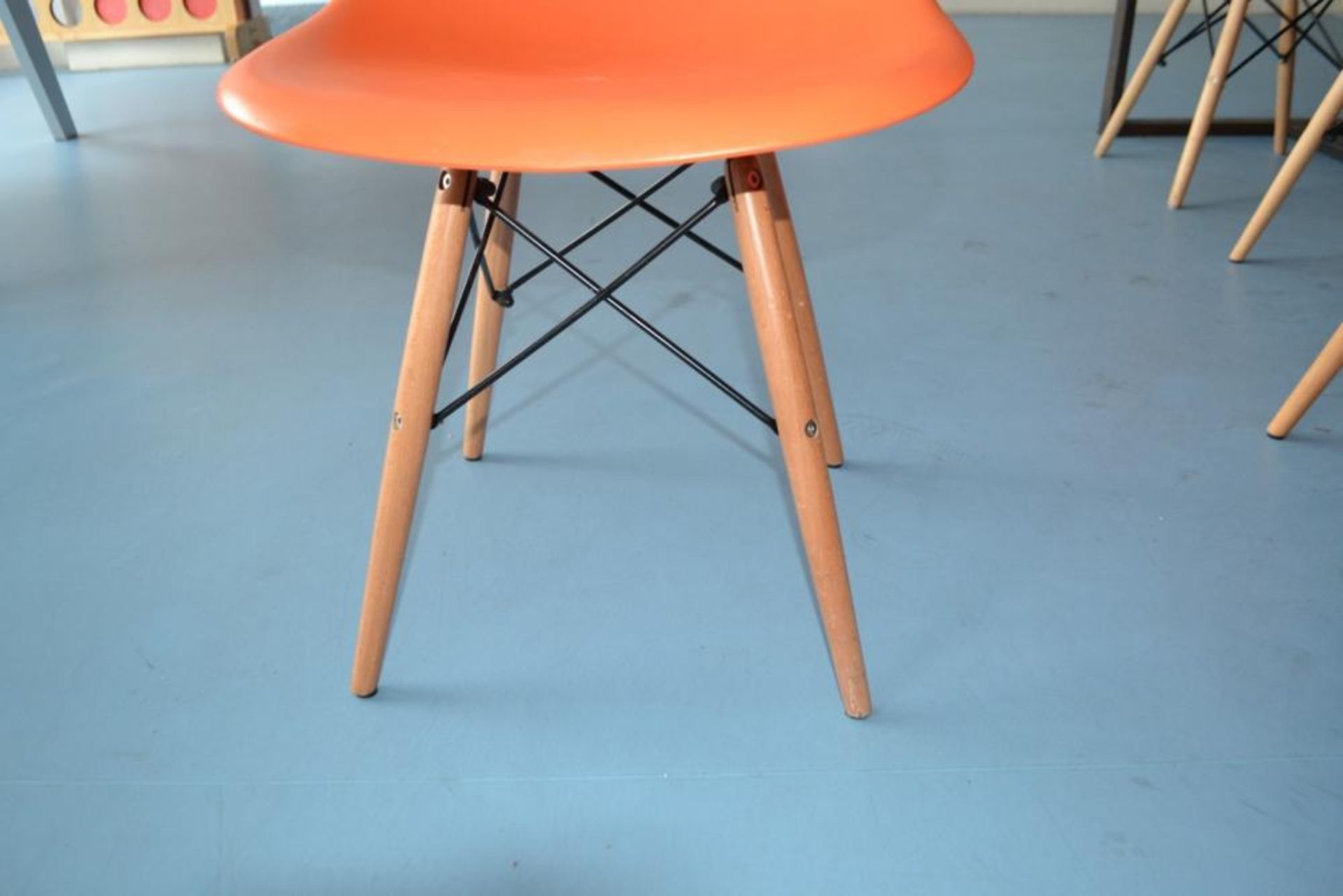 12 x Children's Red and Orange Charles and Ray Eames Style Shell Chairs - CL425 - Location: Altrinch - Image 4 of 9