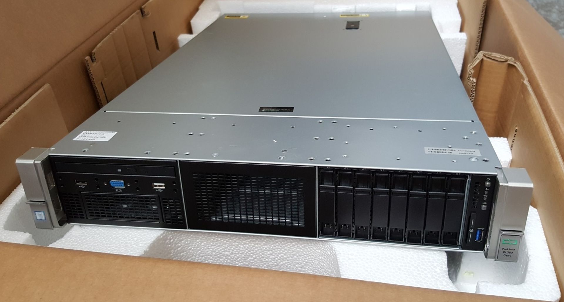 1 x HP ProLiant DL380 G9 Computer Server With Intel Xeon E5-2620V3 Six Core 2.4ghz Processor and