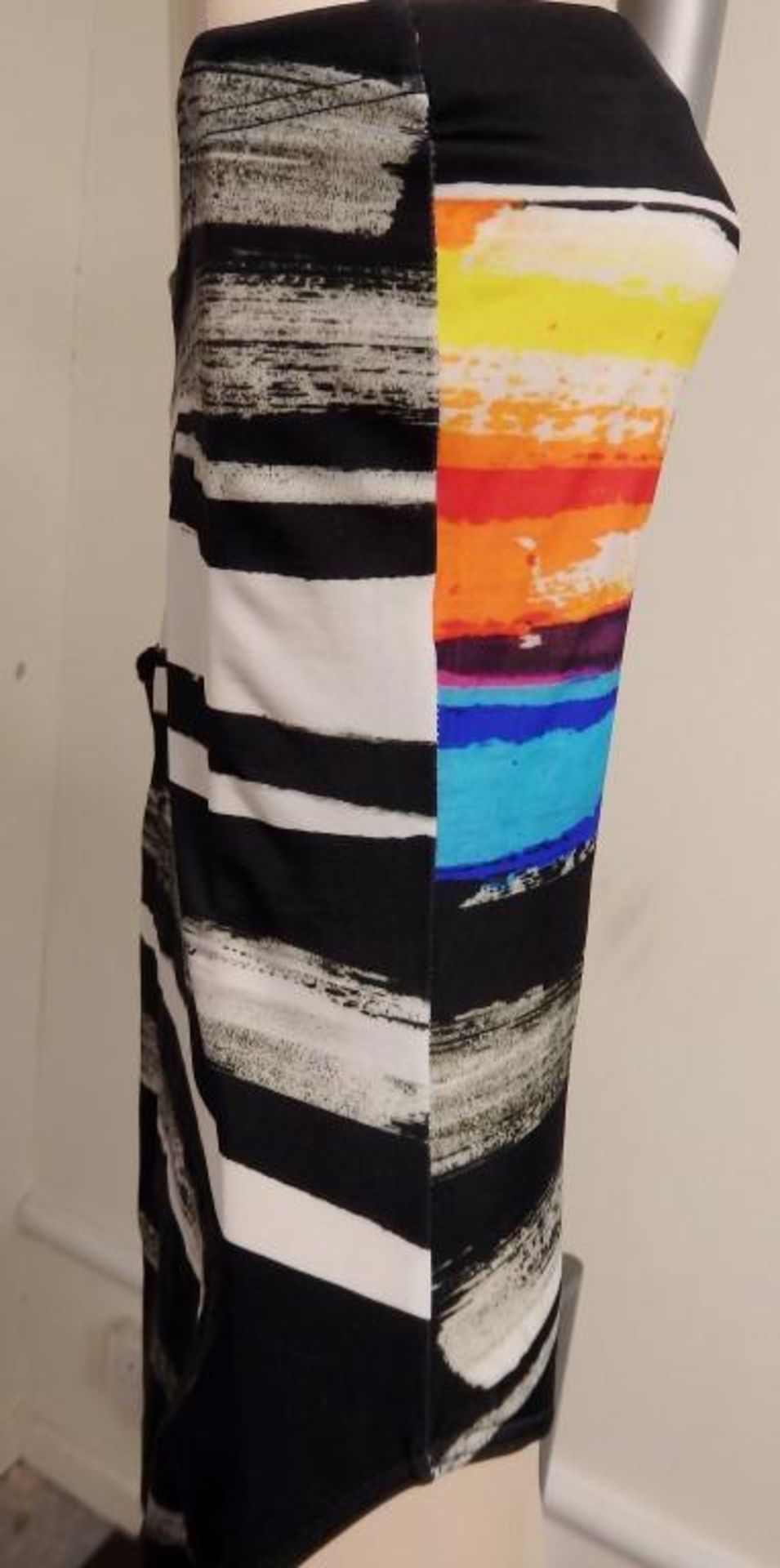 1 x Rasurel - Black/Ecru and vibrant patternedbustier -Cuba Swimsuit - R20738 - Size 2C - UK 32 - Image 6 of 7