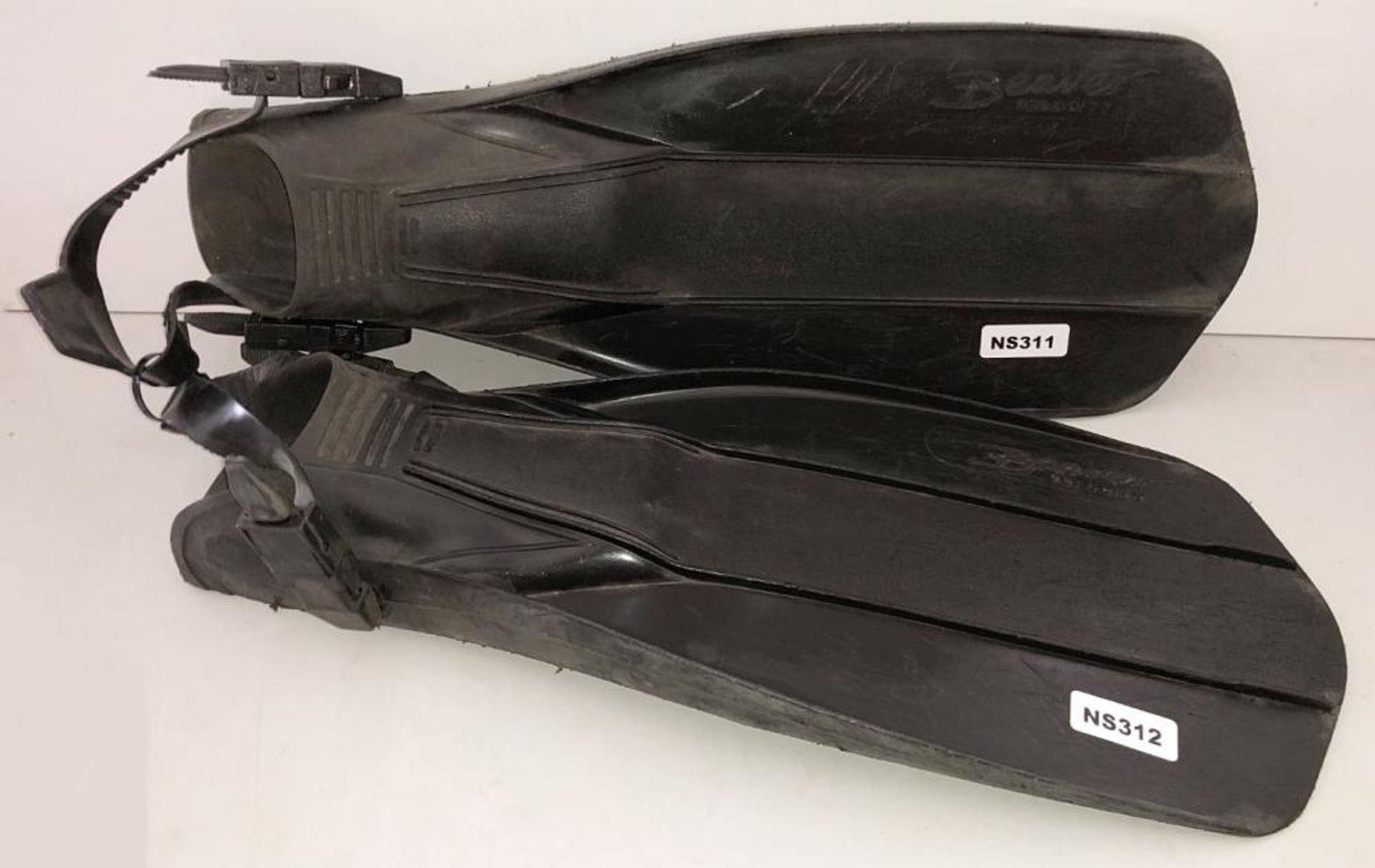 5 x Pairs Of Various Diving Fins - Ref: NS305, NS306, NS307, NS308, NS309, NS310, NS311, NS312, NS31 - Image 3 of 15