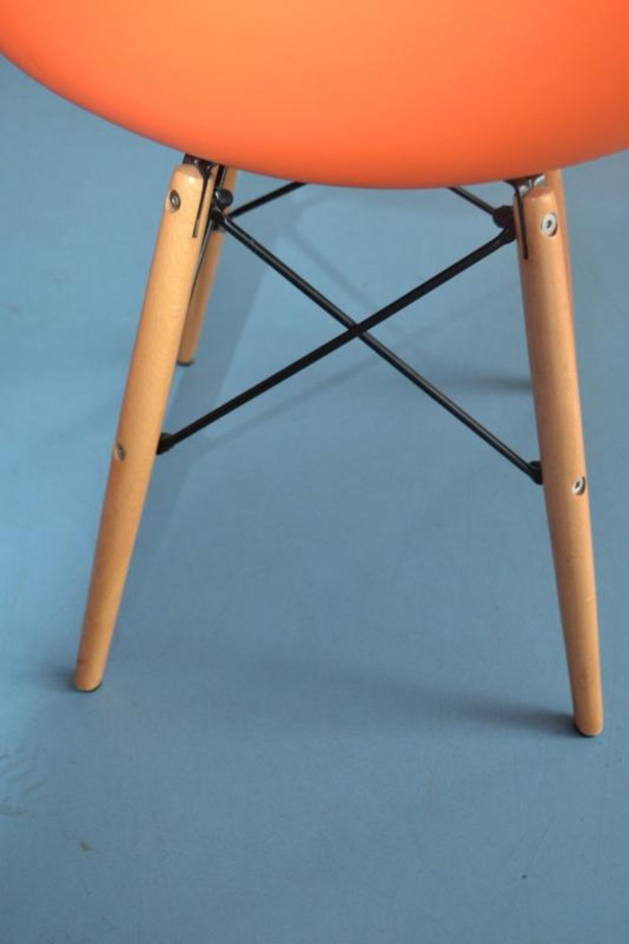 12 x Children's Orange and Red Charles and Ray Eames Style Shell Chairs - CL425 - Location: Altrinch - Image 4 of 8