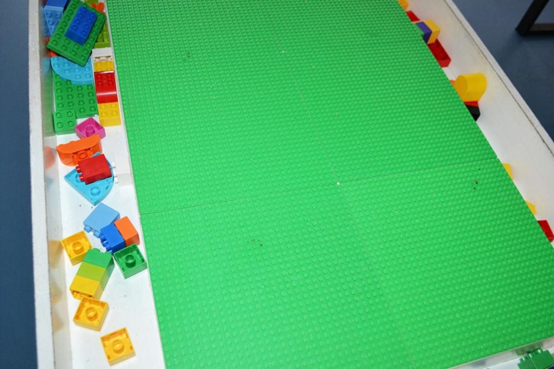 1 x Large Lego Table With Storage Trough - CL425 - Location: Altrincham WA14 - Image 5 of 5