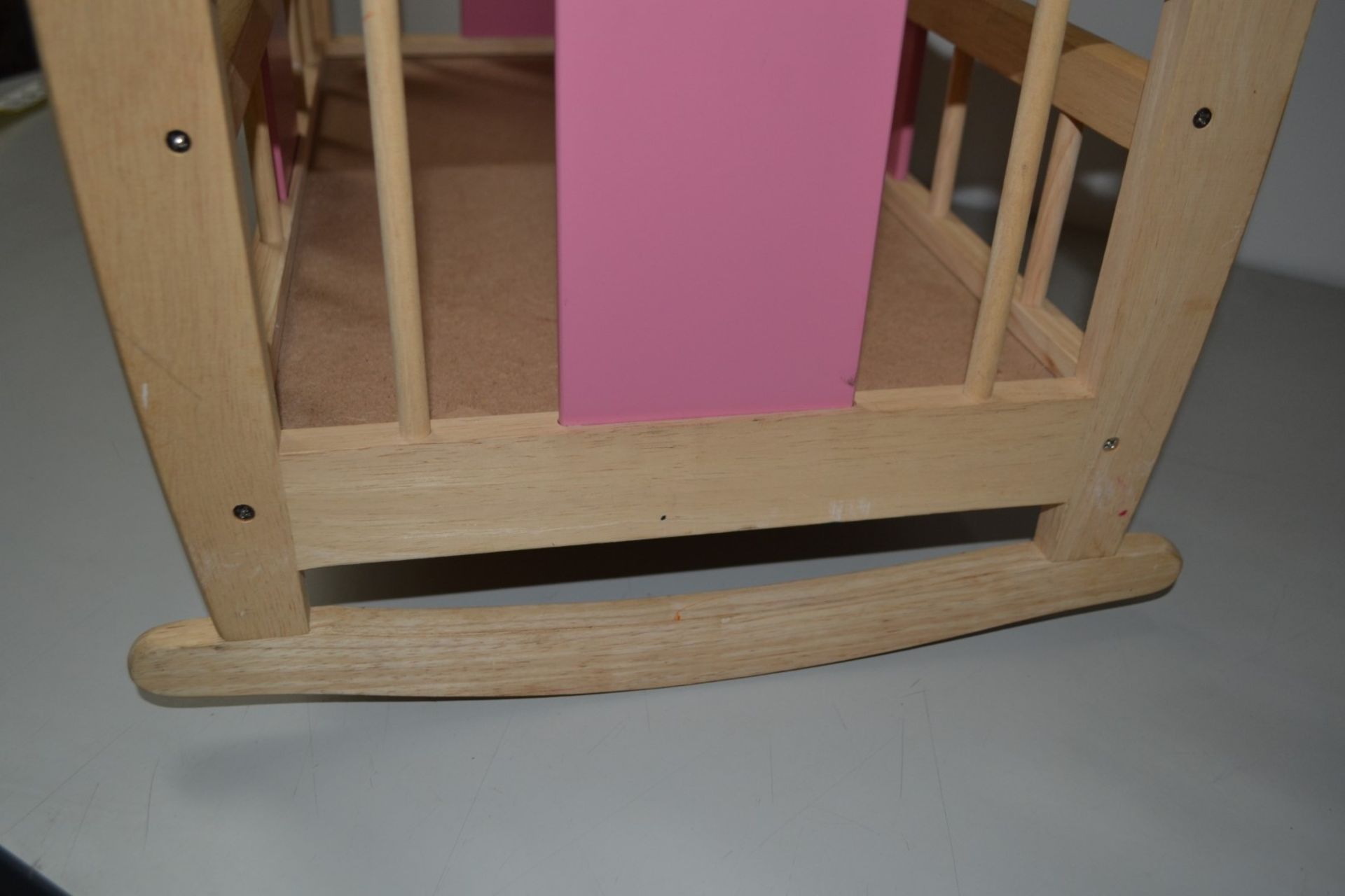 1 x Toy Wooden Doll Cot - Ref: CB129 - CL425 - Location: Altrincham WA14 - Image 4 of 4