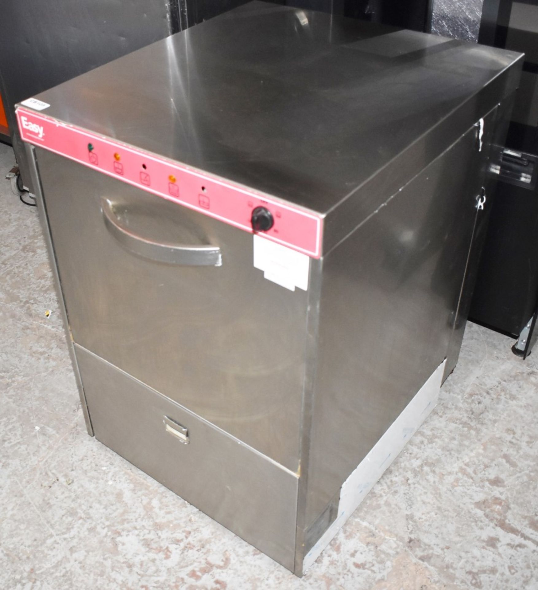 1 x Easywash D50 Commercial Dishwasher Suitable For 500mm Baskets