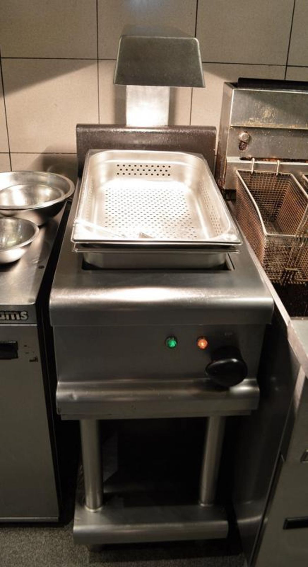 1 x Commercial Stainless Steel Chip Warmer - Dimensions: H130 x W40 x D72cm - CL367 - Ref CQ-FB256 -