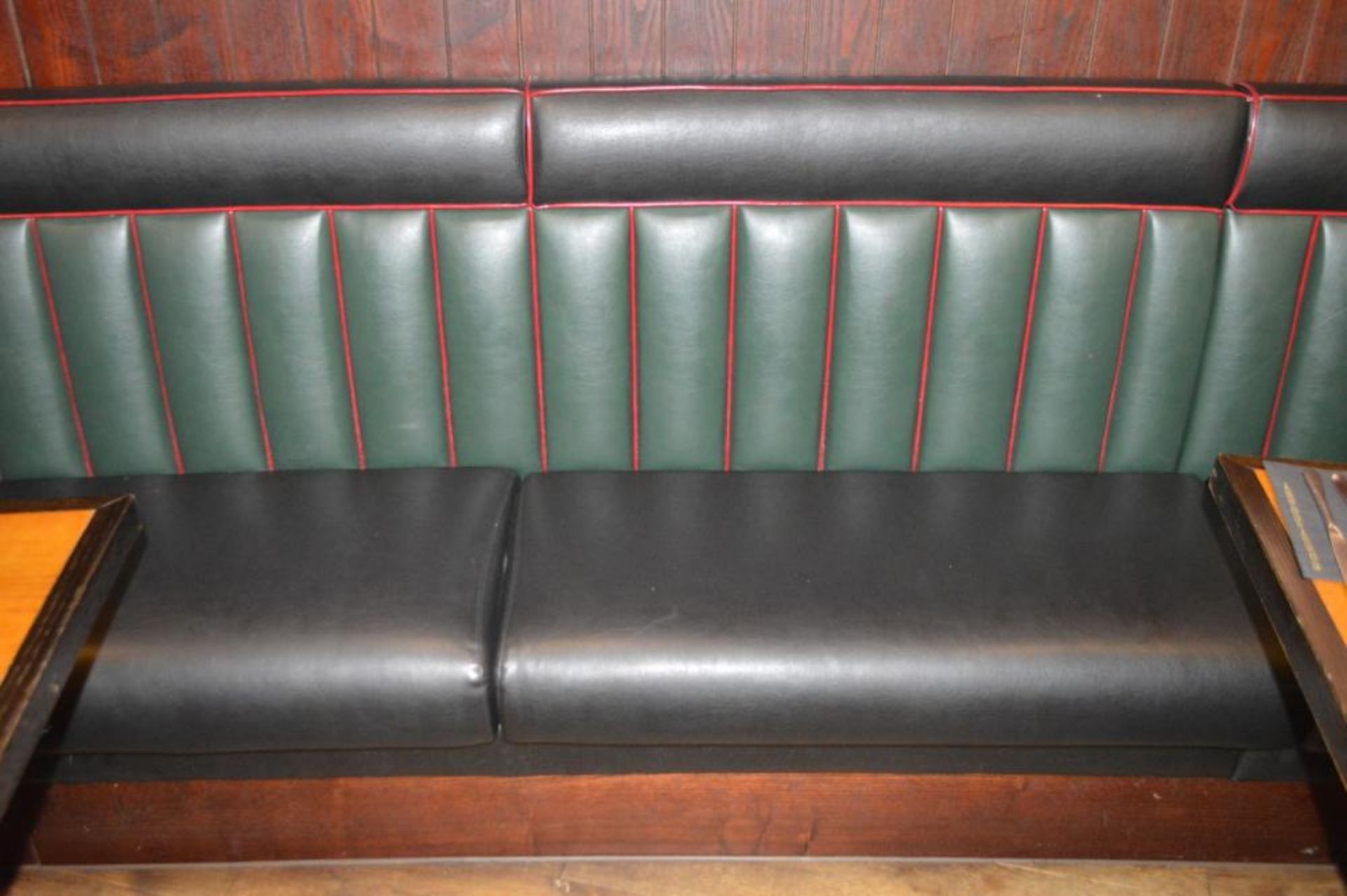 1 x Long Banquet Seating Bench - Features a Leather Upholstery With Green Backrests, Black Seat - Image 6 of 7