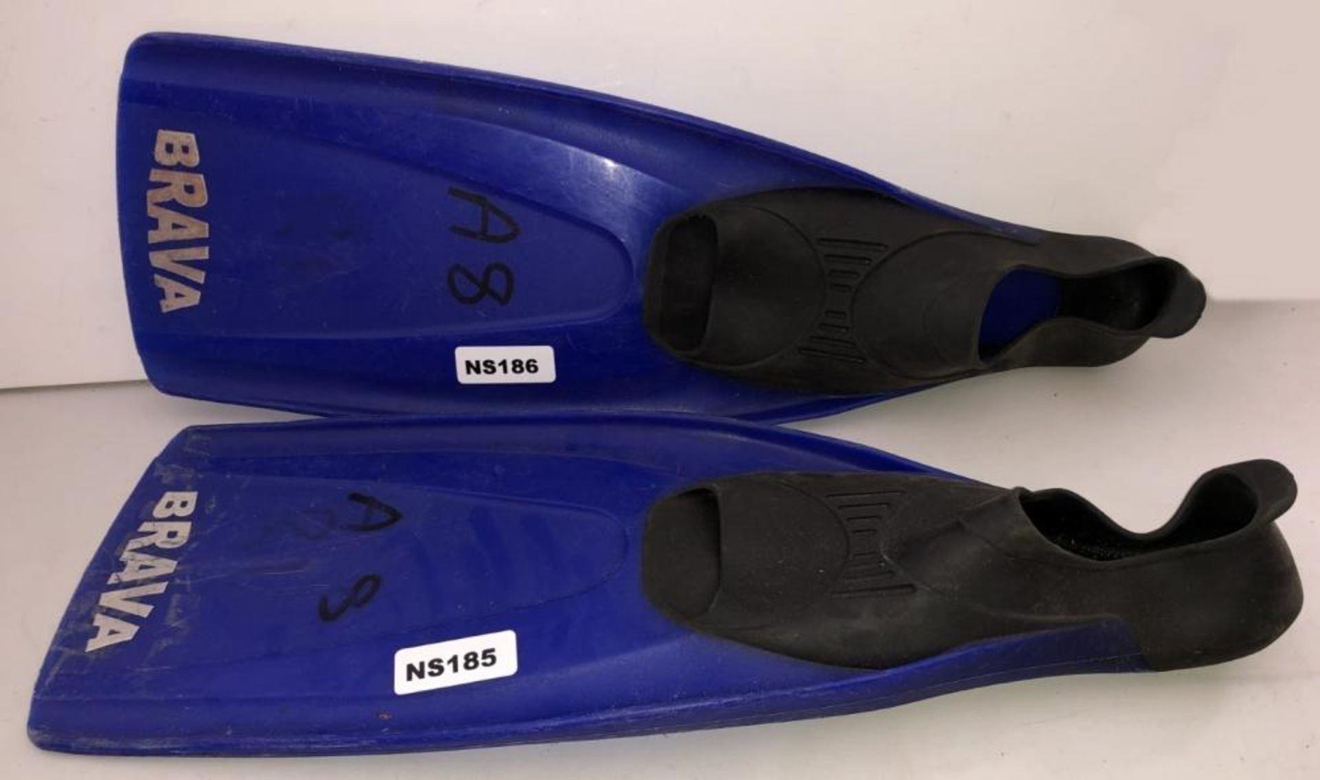 5 x Pairs Of Branded Diving Fins - Ref: NS175, NS176, NS177, NS178, NS179, NS180, NS181, NS182, NS18 - Image 7 of 17