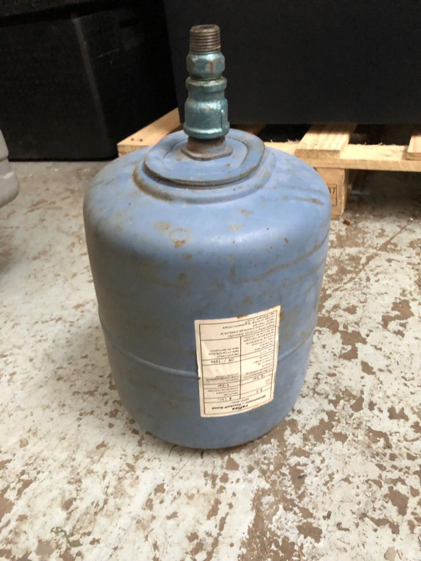 Lot Of Water Pressure Appliances - NP003 - CL344 - Location: Altrincham WA14 - Image 4 of 7