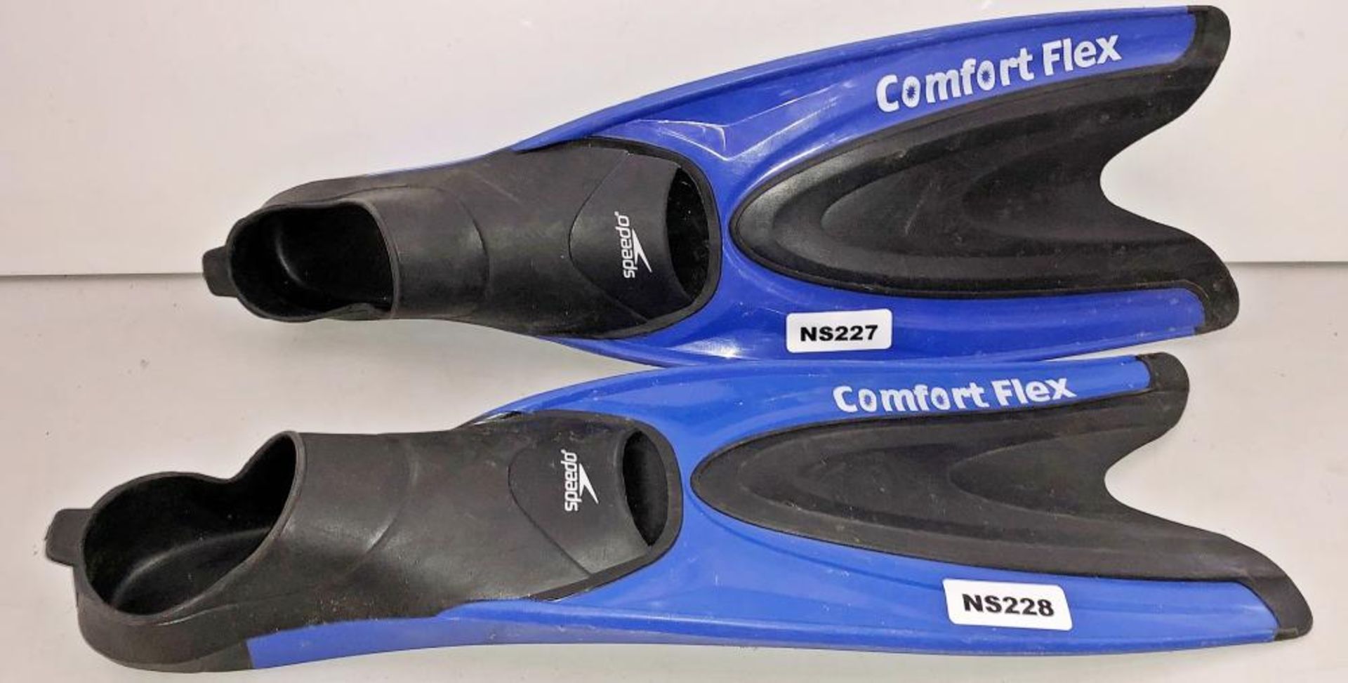 3 x Pairs Of Children's Diving Fins - CL349 - Location: Altrincham WA14 - Image 7 of 9