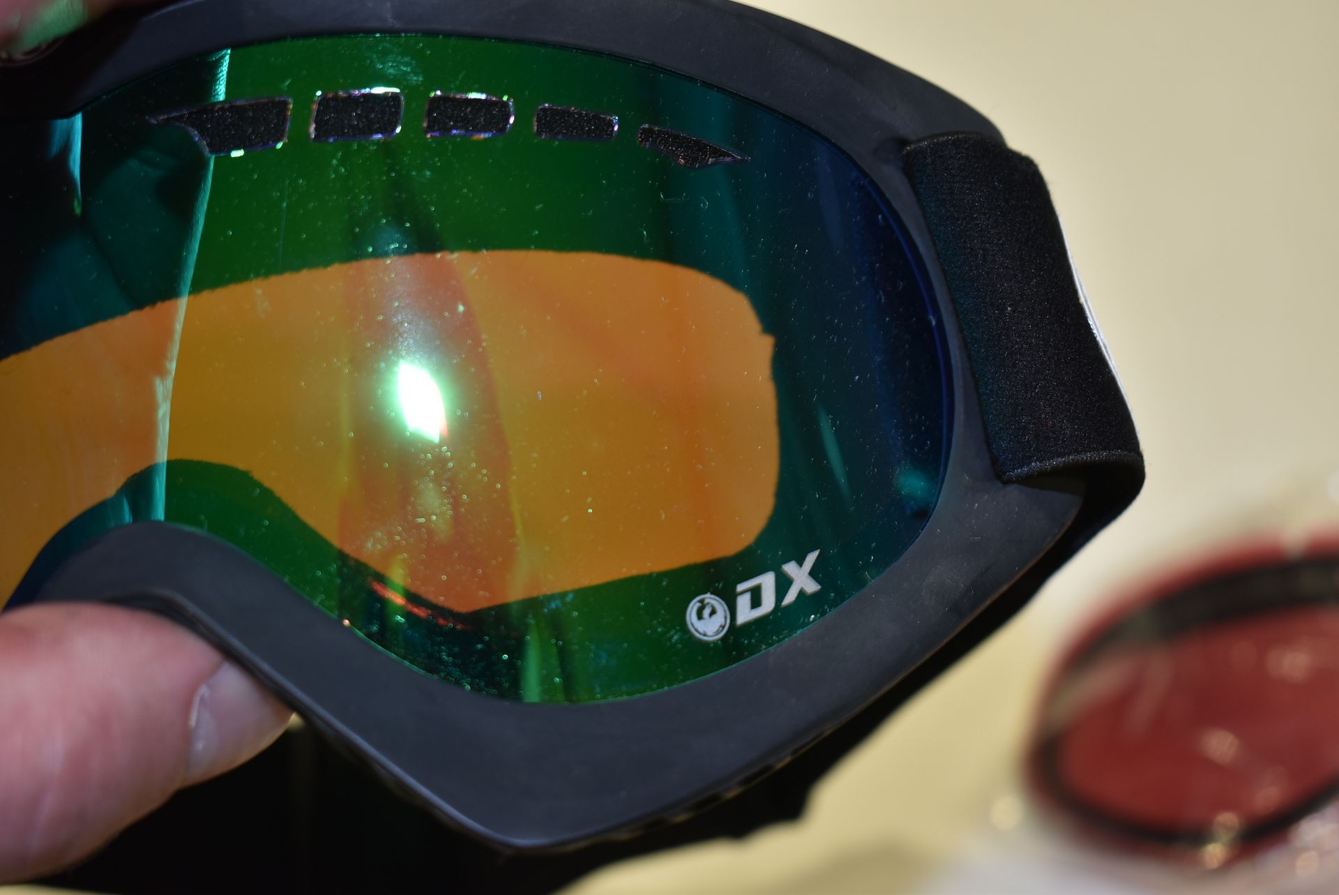 1 x Pair of Oakely Snow Goggles With Interchangeable Lenses and Carry Case - CL431 - Ref CB142 - - Image 3 of 8