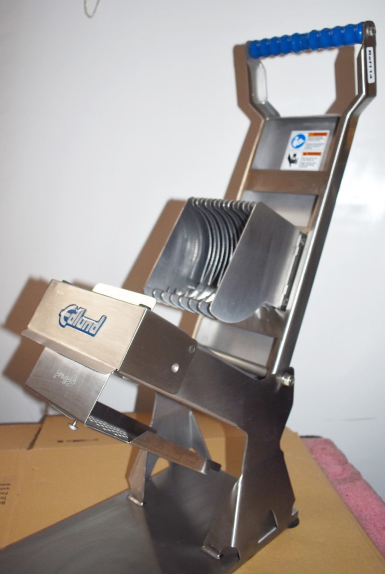 1 x Edlund XL-125 ARC Manual Fruit and Vegetable Slicer With Blades - CL232 - Ref114 - Location: - Image 7 of 11