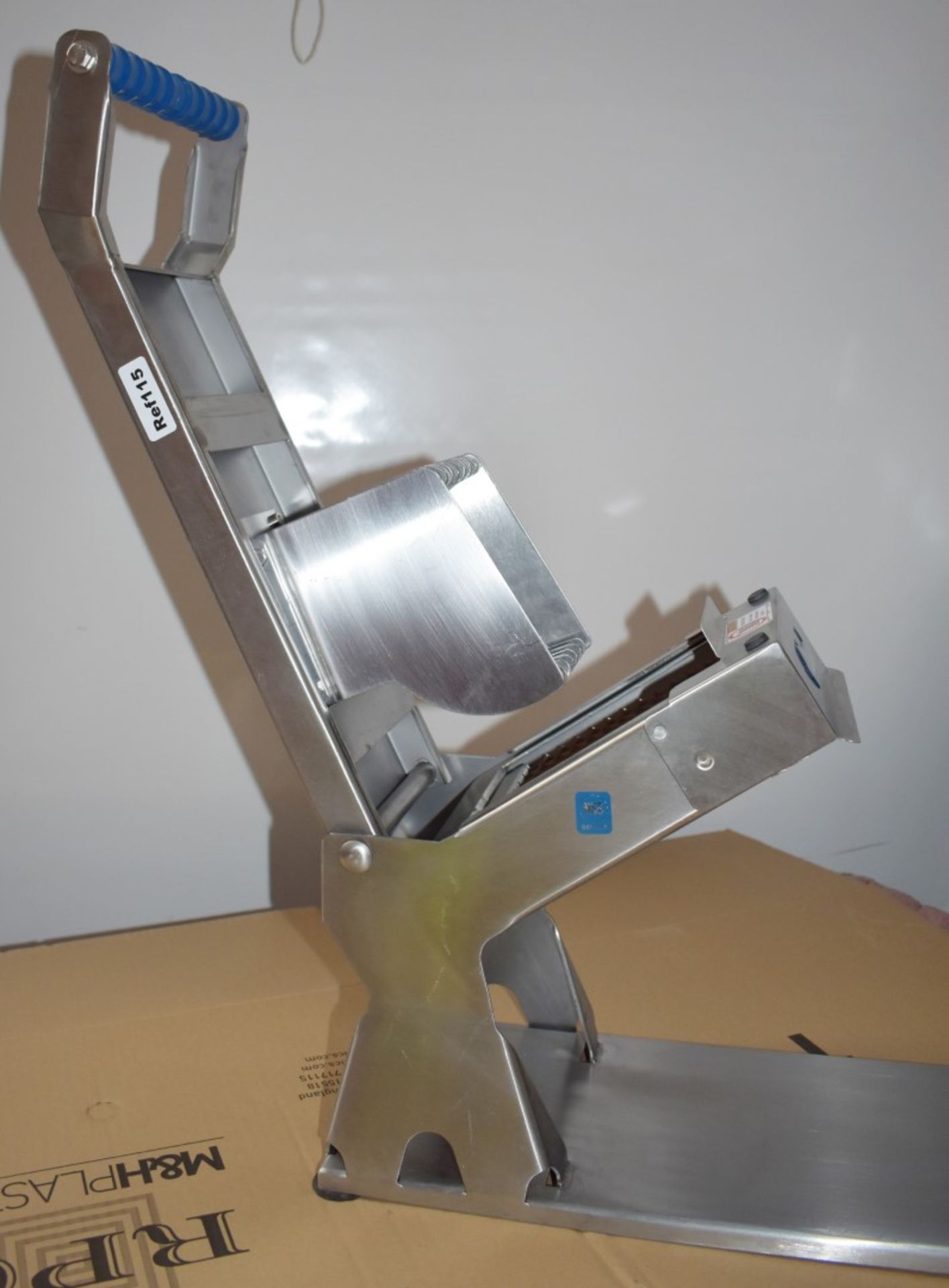 1 x Edlund XL-125 ARC Manual Fruit and Vegetable Slicer With Blades - CL232 - Ref115 - Location: - Image 7 of 11