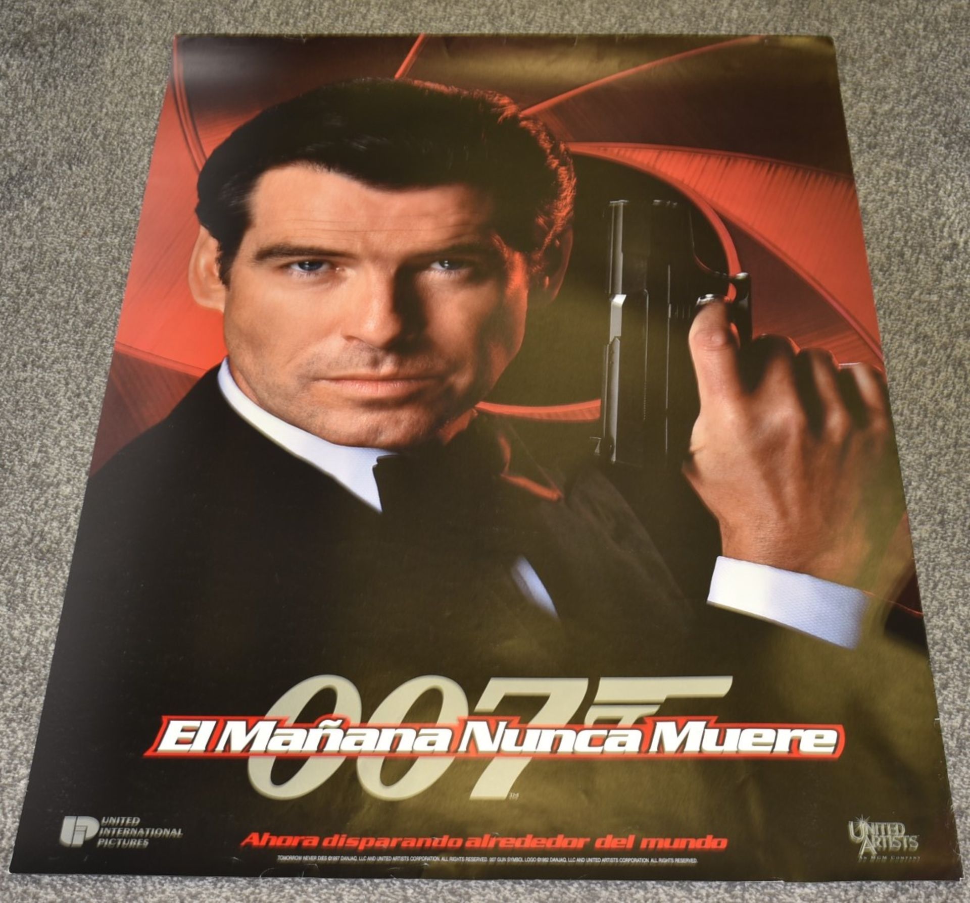 1 x Spanish Double Side Movie Poster - JAMES BOND 007 TOMORROW NEVER DIES - Starring Pierce Brosnan,