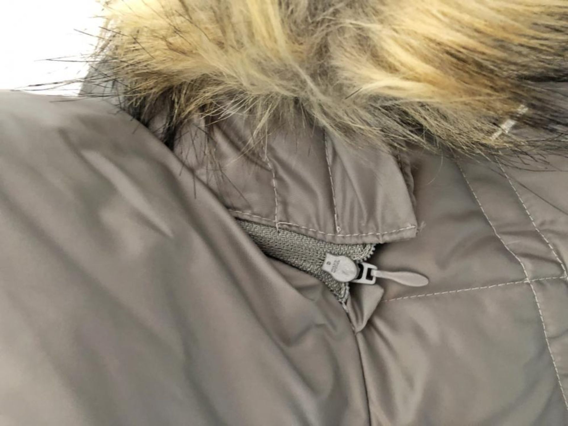 1 x Steilmann KSTN Grey Padded Coat With A Detachable Faux Fur Hood - UK Size 12 - New Sample Stock - Image 8 of 8