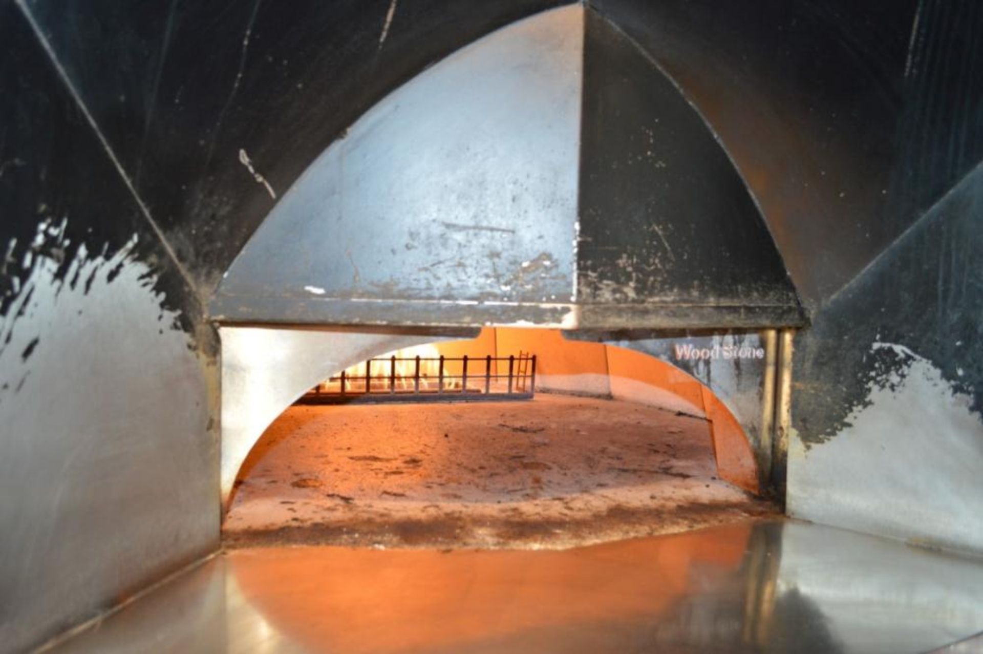 1 x Wood Stone Commercial Gas Fired Pizza Oven - CL011 - Location: Altrincham WA14 - Image 10 of 16