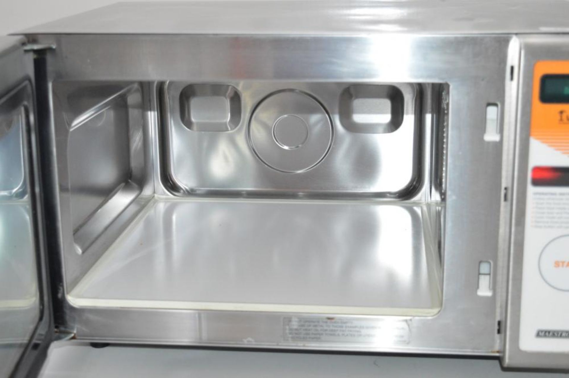 1 x iWave MiWAVE1000 Automated Foodservice Solution - Stainless Steel 1000w Catering Microwave - Image 9 of 14