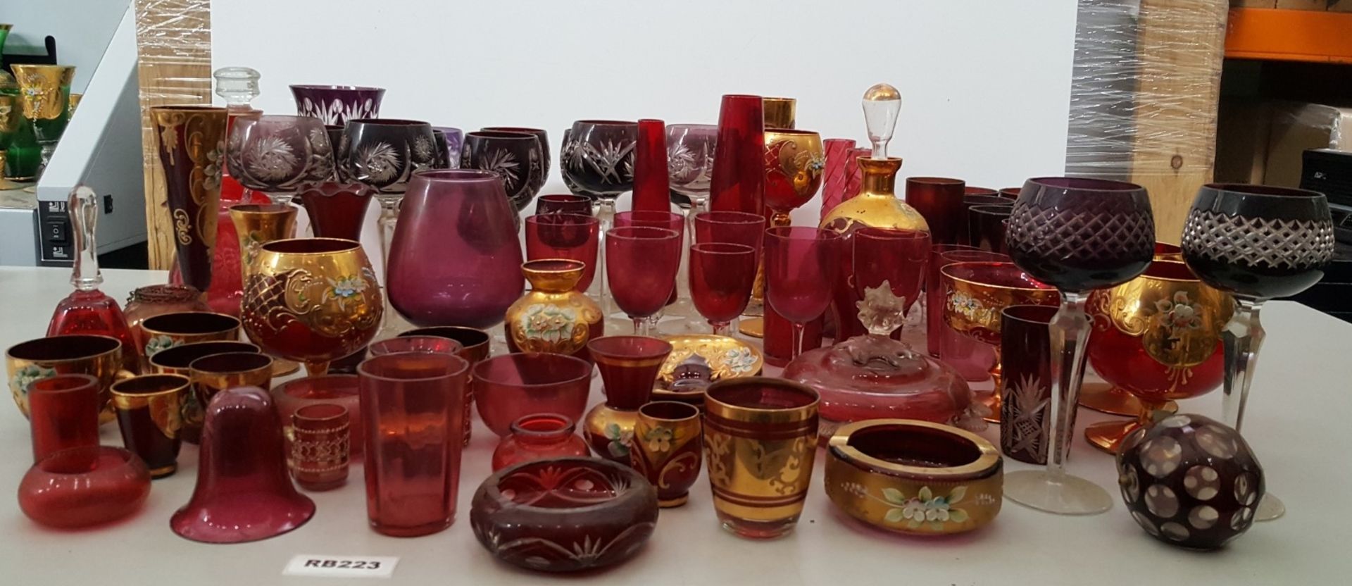 1 x Joblot Of 60+ Pieces Of Vintage Glasswear - Ref RB223 I - Image 5 of 7