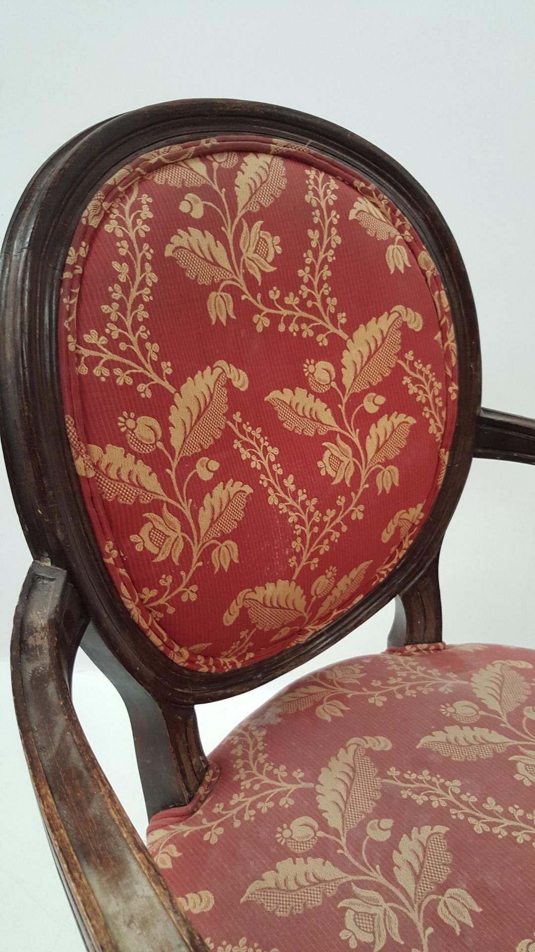 6 x Antique Style Wooden Chairs Upholstered In Red Fabric With Gold Leaf Design - CL431 - Image 6 of 8