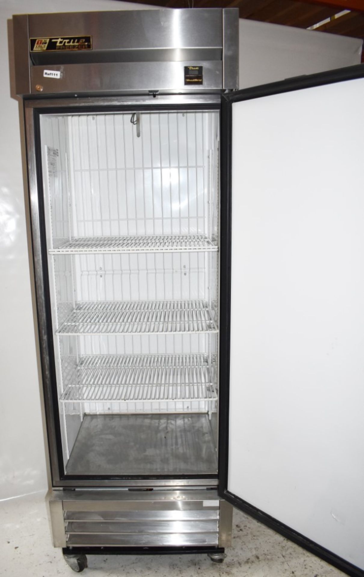 1 x True T-19FZ Upright Single Solid Door Freezer - Stainless Steel Finish With Aluminium Interior - - Image 4 of 8