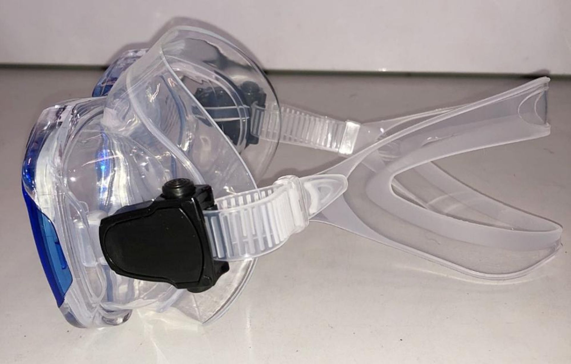 8 x New Pairs Of Branded Diving Masks - Ref: NS397, NS398, NS399, NS400, NS401, NS402, NS403, NS404 - Image 11 of 27