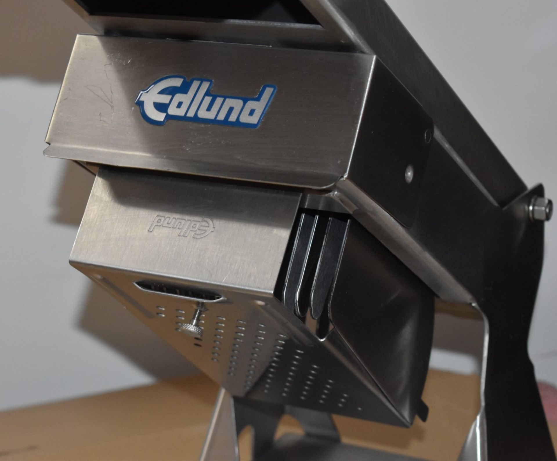 1 x Edlund XL-125 ARC Manual Fruit and Vegetable Slicer With Blades - CL232 - Ref114 - Location: - Image 6 of 11