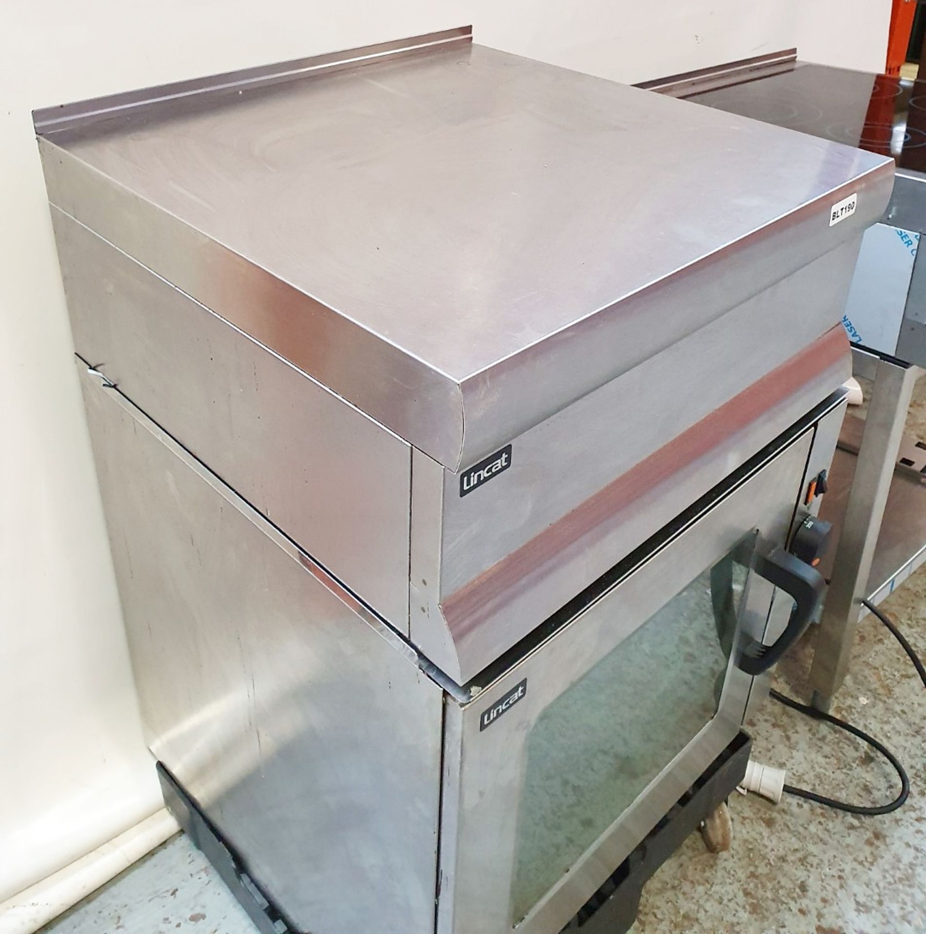 1 x Lincat Electric Fan Assisted Oven and Silverlink Worktop - Ref: BLT190 - CL449 - Location: WA14 - Image 14 of 15