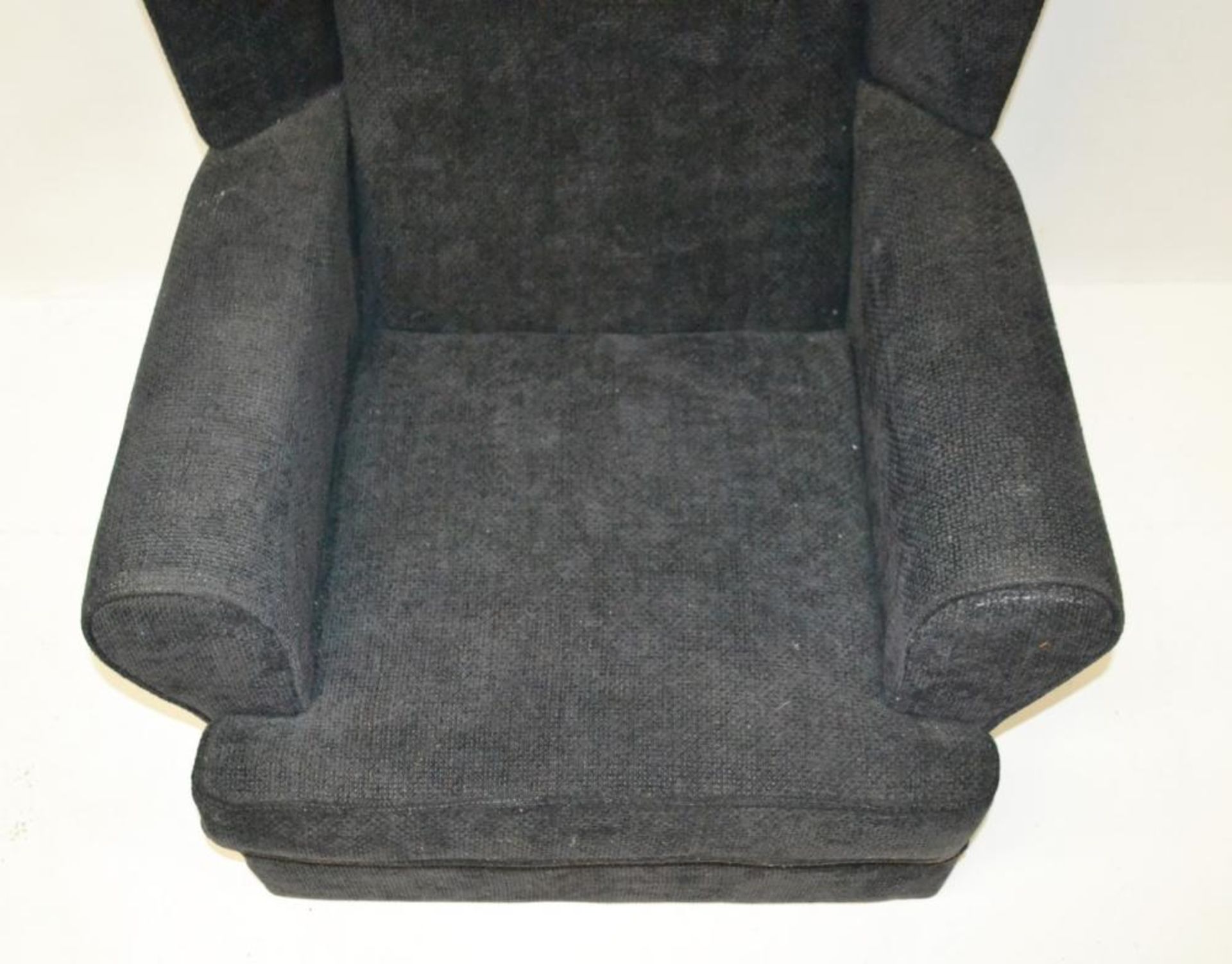 1 x Lounge Chair Finished In A Charcoal Fabric With 4 Walnut Legs - Ref: BLT373 - CL380 - NO VAT - - Image 3 of 9