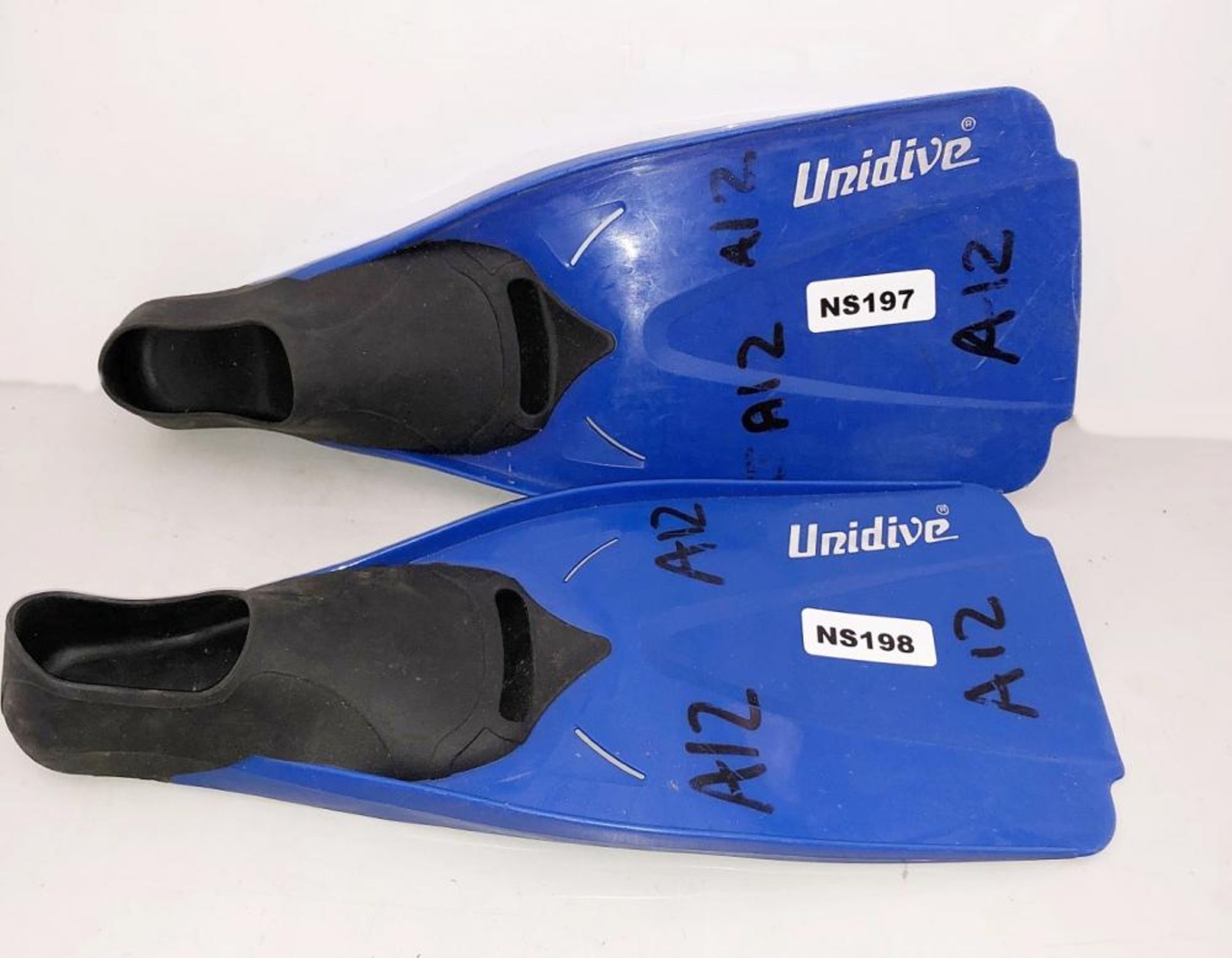 3 x Pairs Of Junior Diving Fins - CL349 - Location: Altrincham WA14 - Image 4 of 10