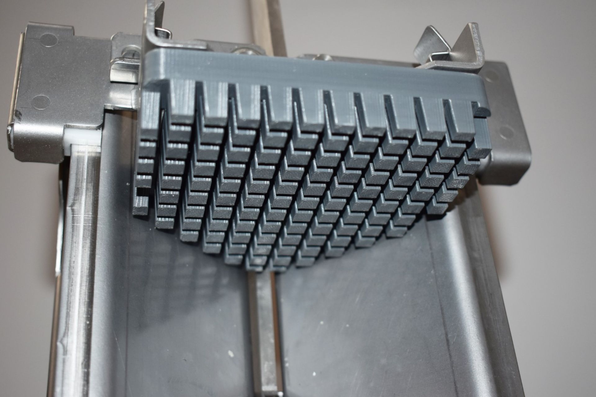 1 x Edlund Titan Max-Cut Manual Dicer - CL232 - Ref000 - Location: Altrincham WA14 - RRP £700!This - Image 3 of 7