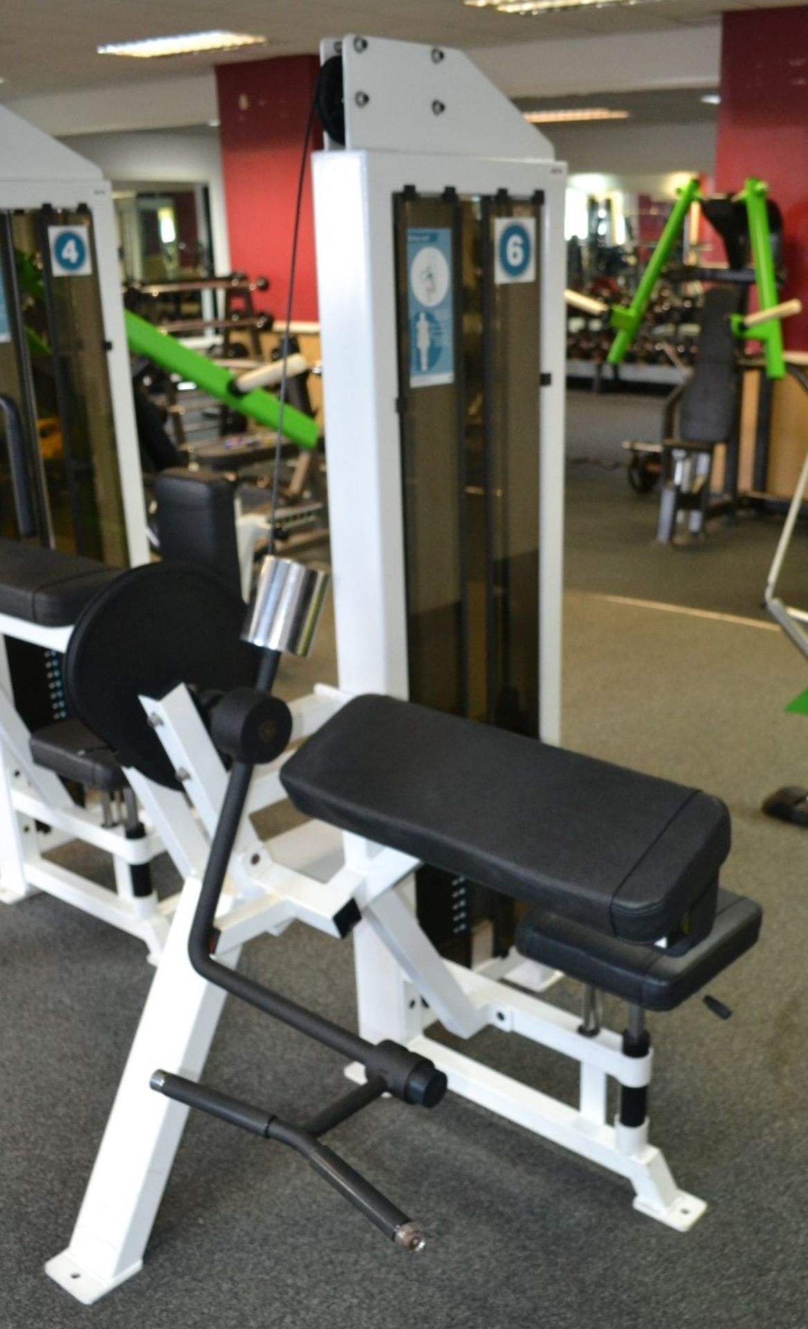 1 x Force Bicep Curl Pin Loaded Gym Machine With 75kg Weights - Ref: J2078/GFG - Image 3 of 4