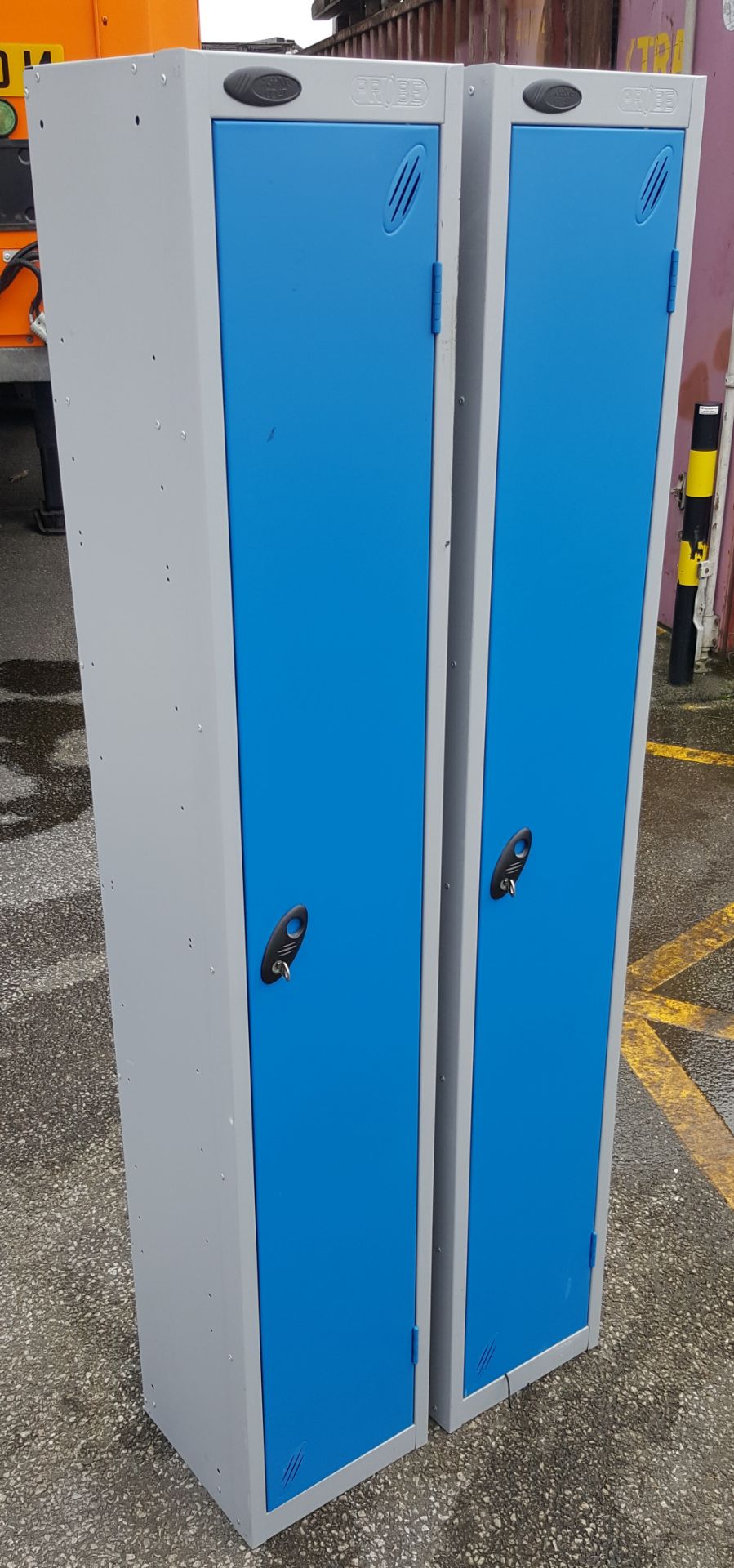 Tall Metal Single Door Lockers - REF:CBU61 - CL011 - Location: Altrincham WA14