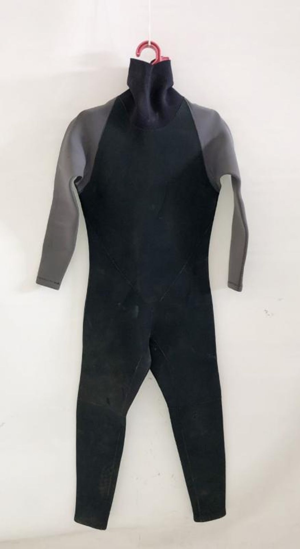 1 x Grey and Black Sola Thousand Island Diving Wetsuit - Ref: NS334 - CL349 - Location: Altrincham W - Image 5 of 5