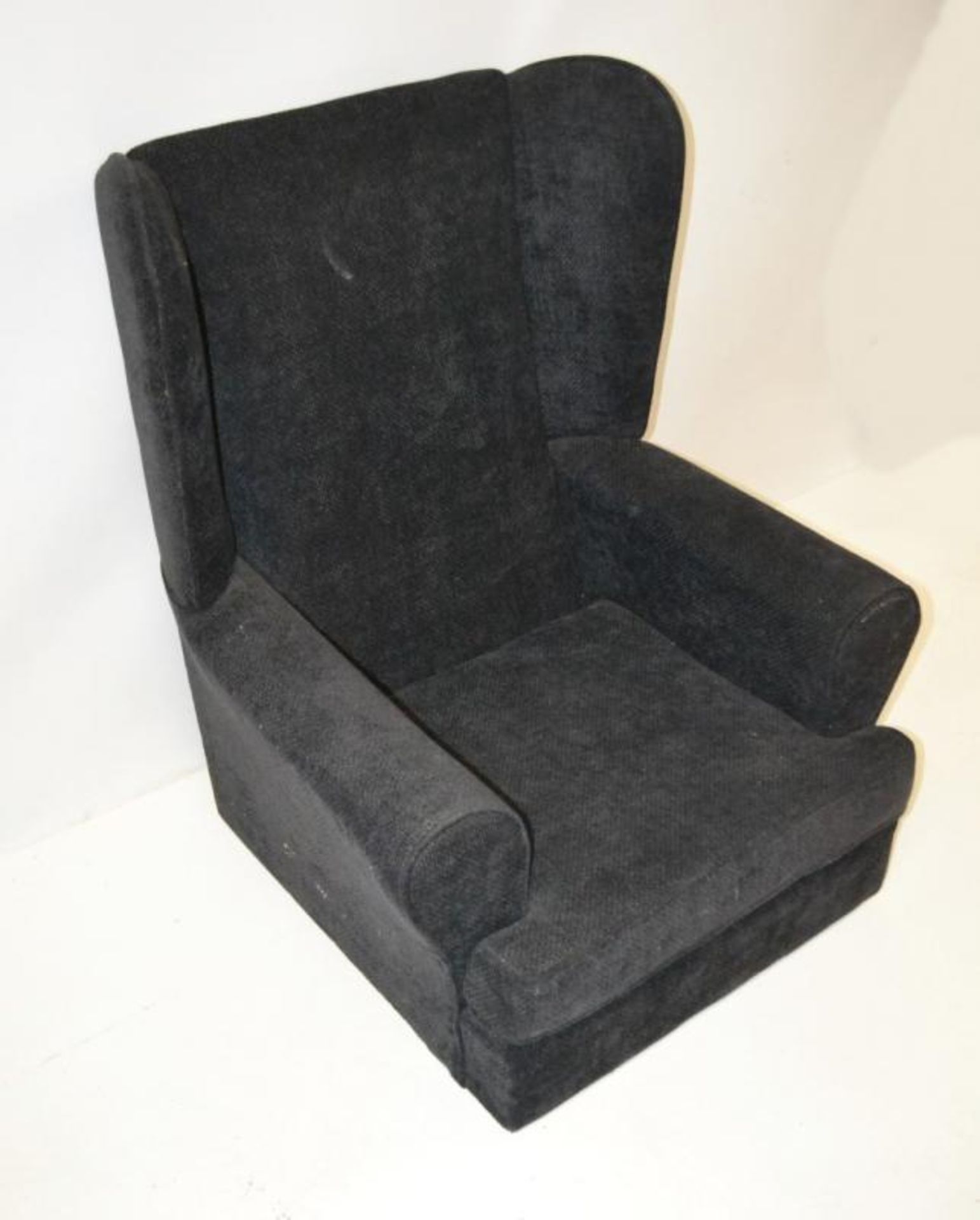 1 x Lounge Chair Finished In A Charcoal Fabric With 4 Walnut Legs - Ref: BLT373 - CL380 - NO VAT - - Image 2 of 9