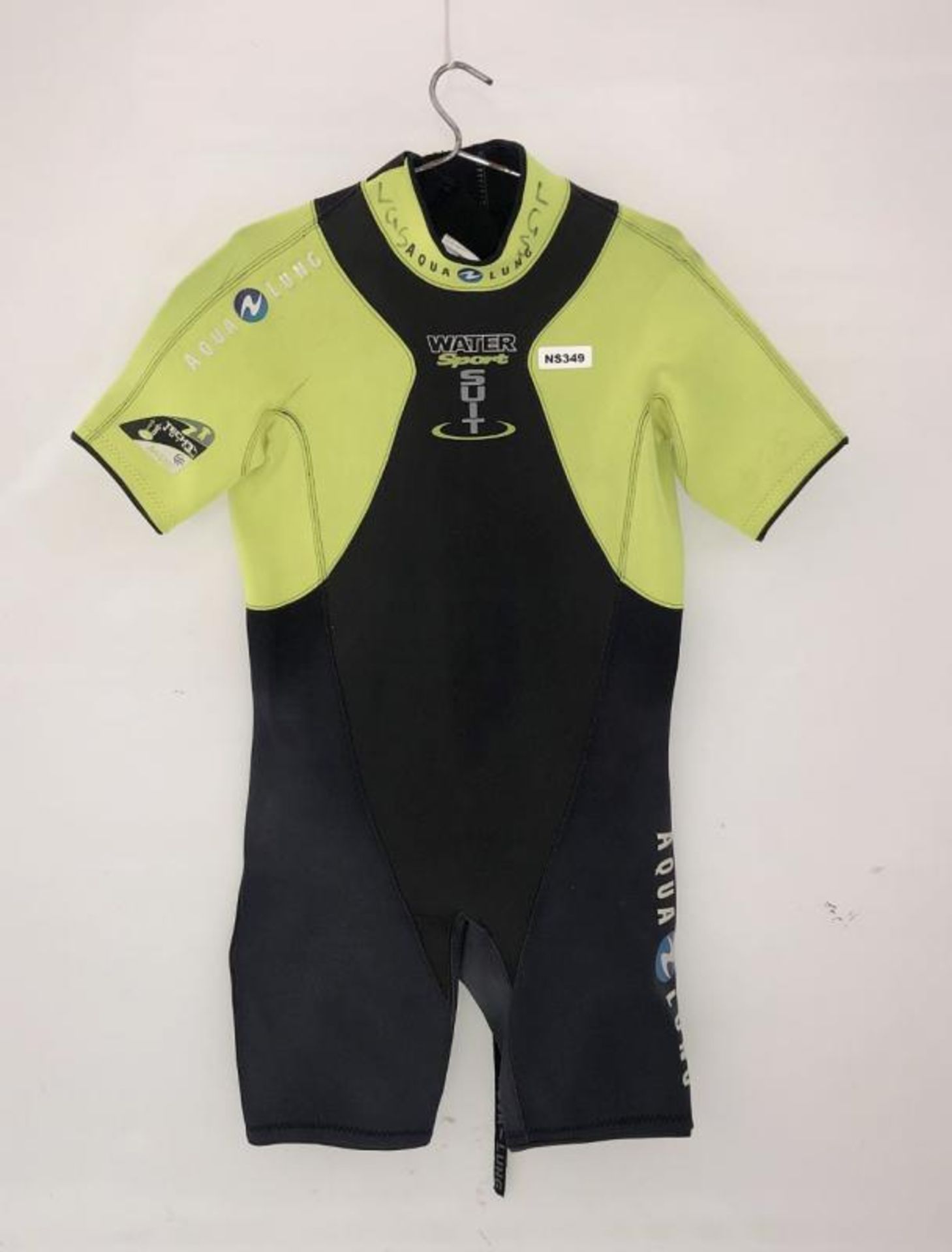 3 x Junior Wetsuit's - Ref: NS349, NS351, NS347 - CL349 - Location: Altrincham WA14 - Used In Good C - Image 2 of 10