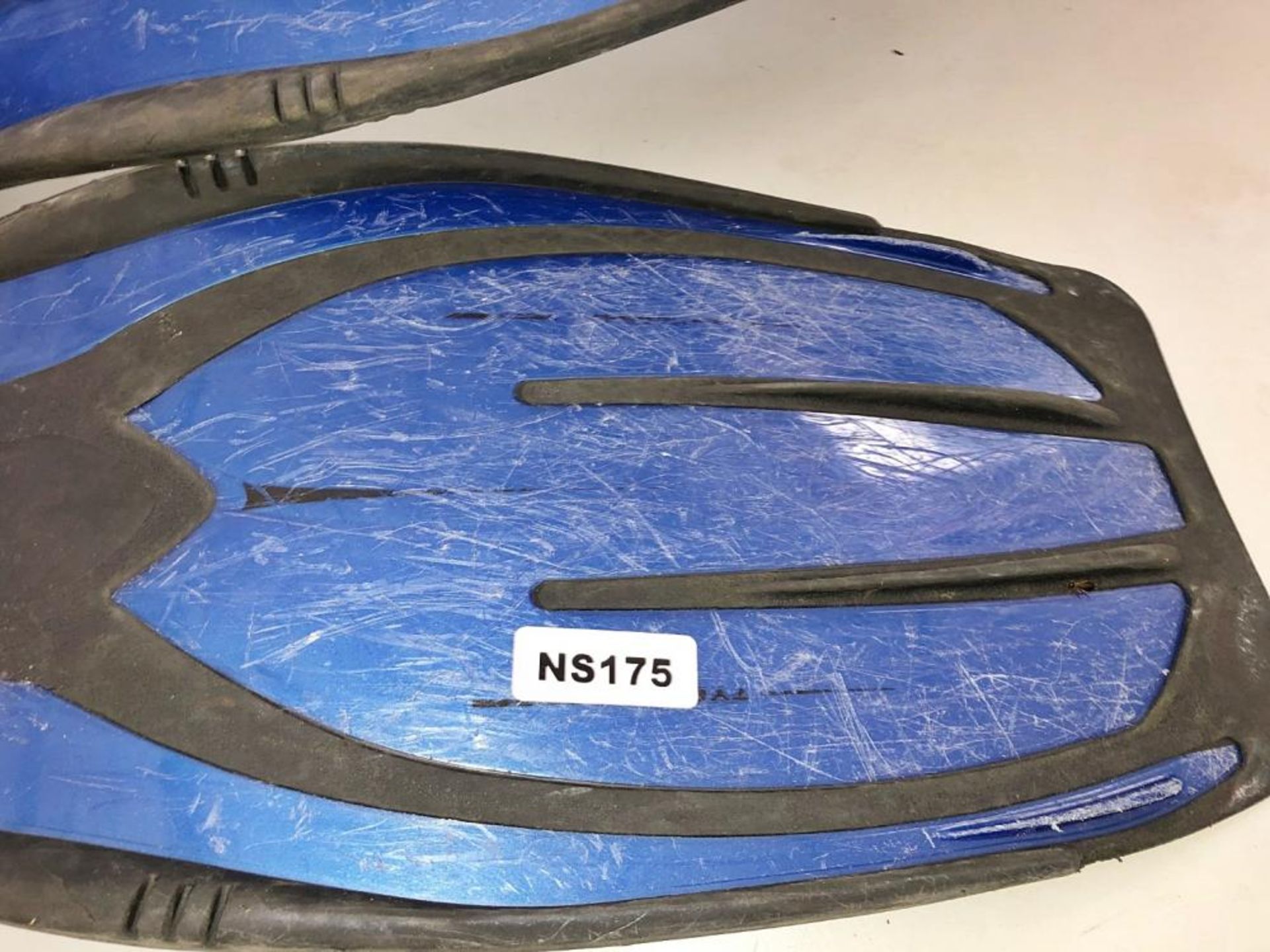 5 x Pairs Of Branded Diving Fins - Ref: NS175, NS176, NS177, NS178, NS179, NS180, NS181, NS182, NS18 - Image 4 of 17