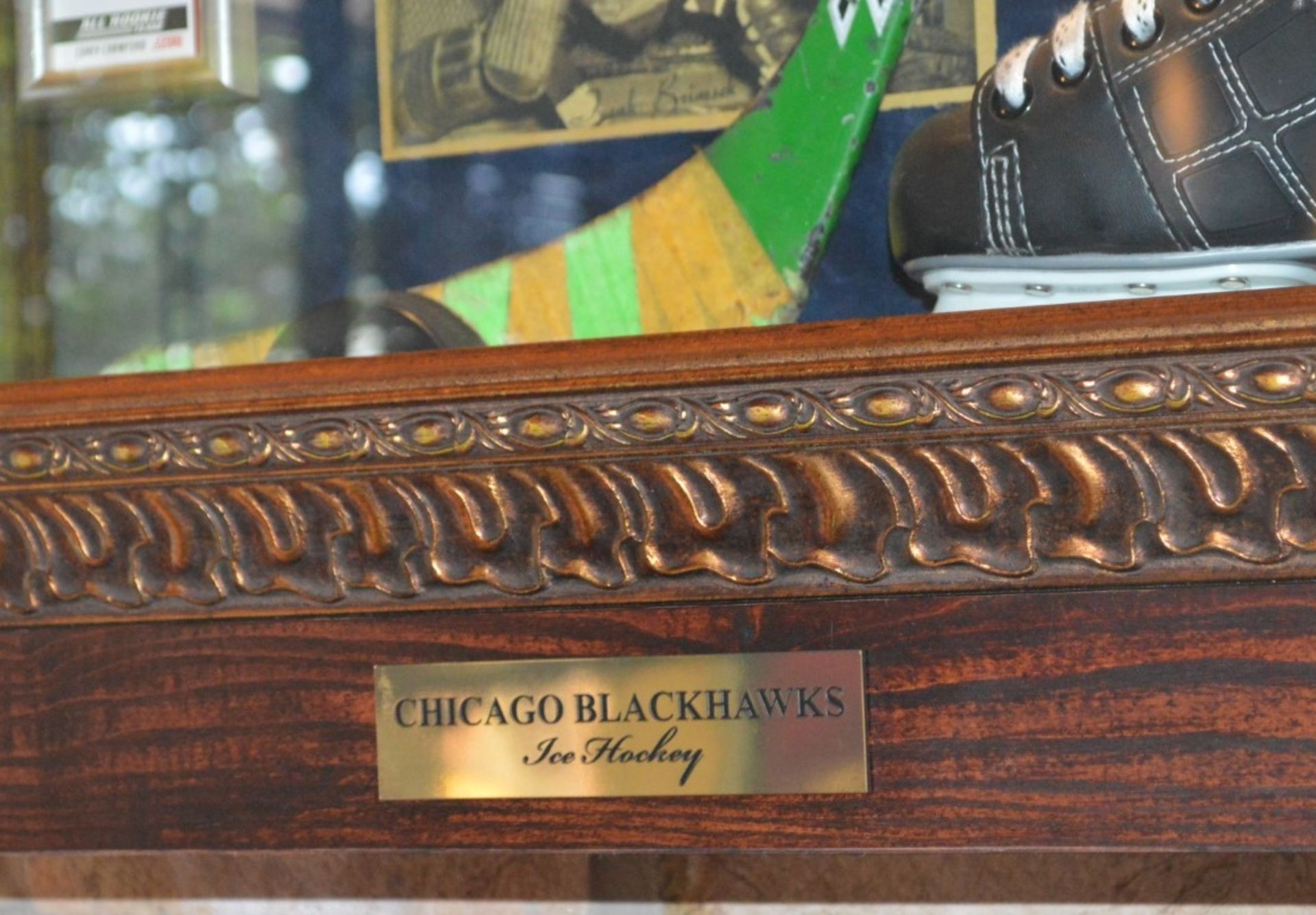 1 x Americana Wall Mounted Illuminated Display Case - CHICAGO BLACKHAWKS ICE HOCKEY - Includes - Image 4 of 5