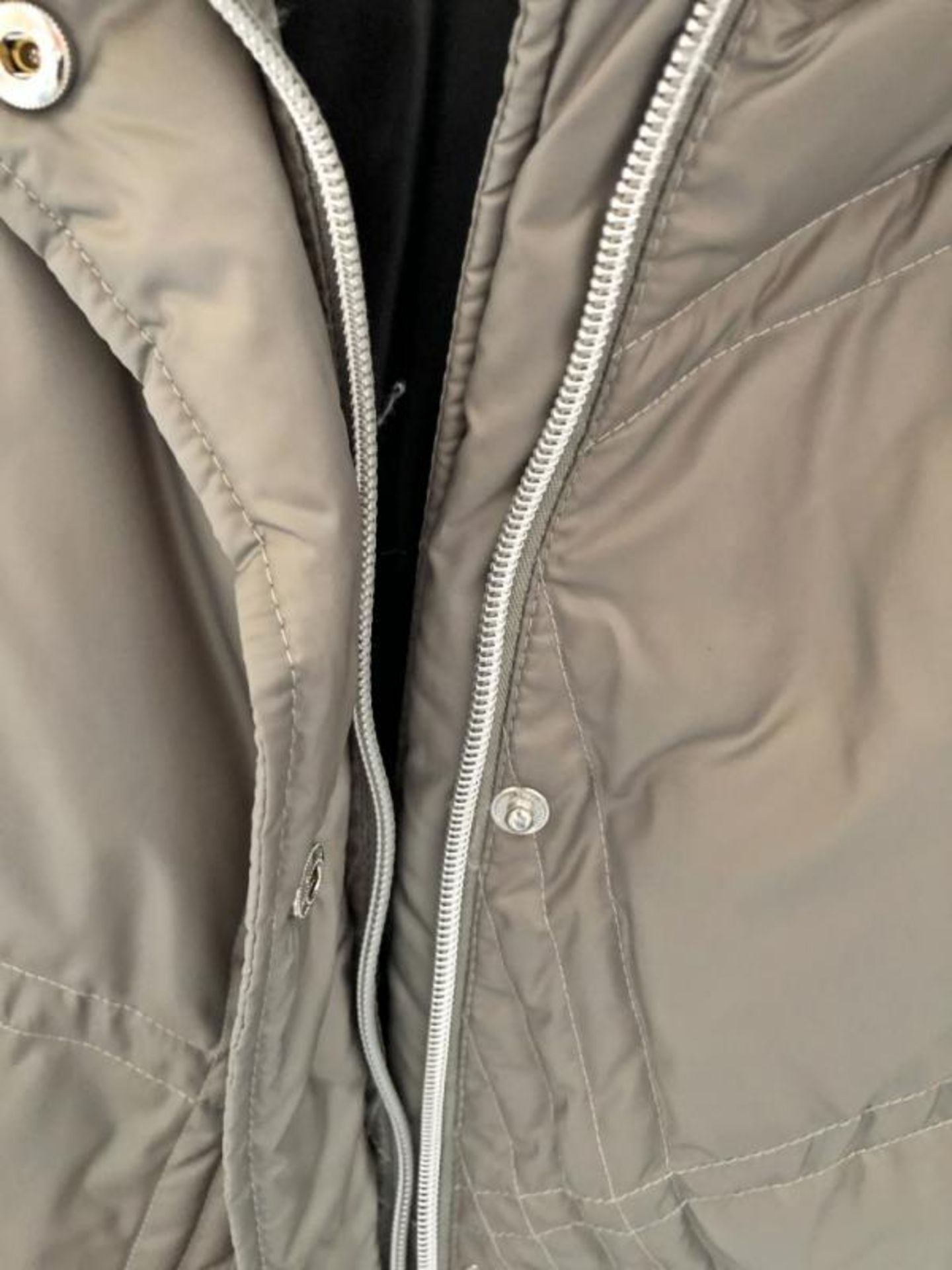 1 x Steilmann KSTN Grey Padded Coat With A Detachable Faux Fur Hood - UK Size 12 - New Sample Stock - Image 6 of 8