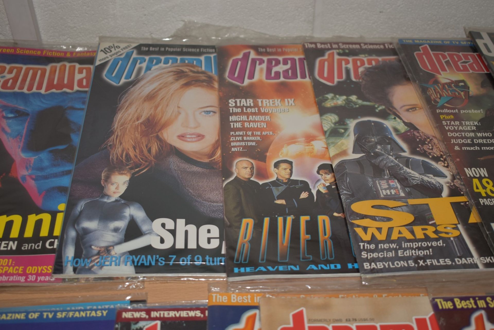 15 x Dreamwatch Science Fiction and Fantasy Film Magazines Dated From 1994 - Ref MB146 - CL431 - - Image 8 of 14