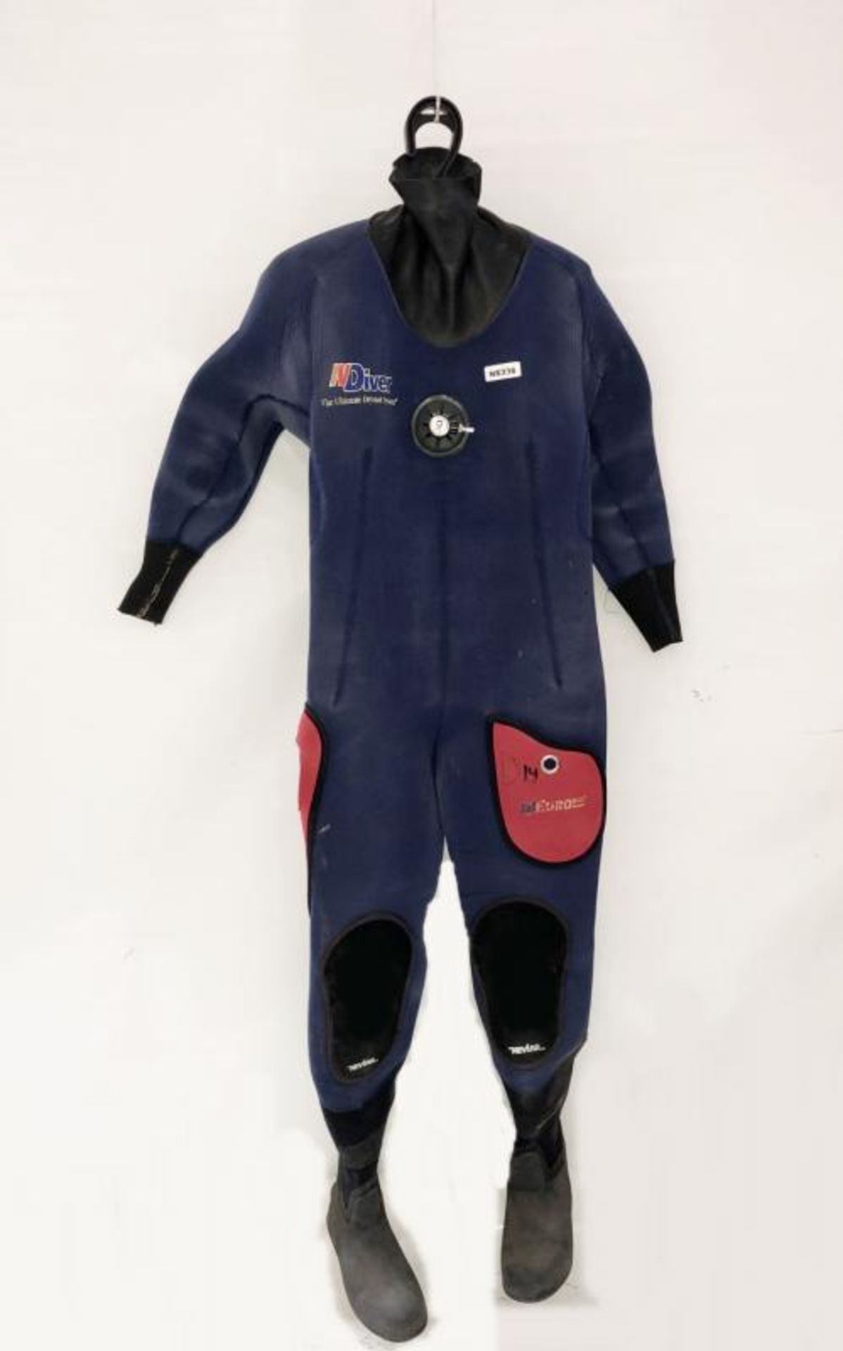 2 x Ladies Navy and Red Northern Diver Wetsuit's - Ref: NS336, NS360 - CL349 - Altrincham WA14