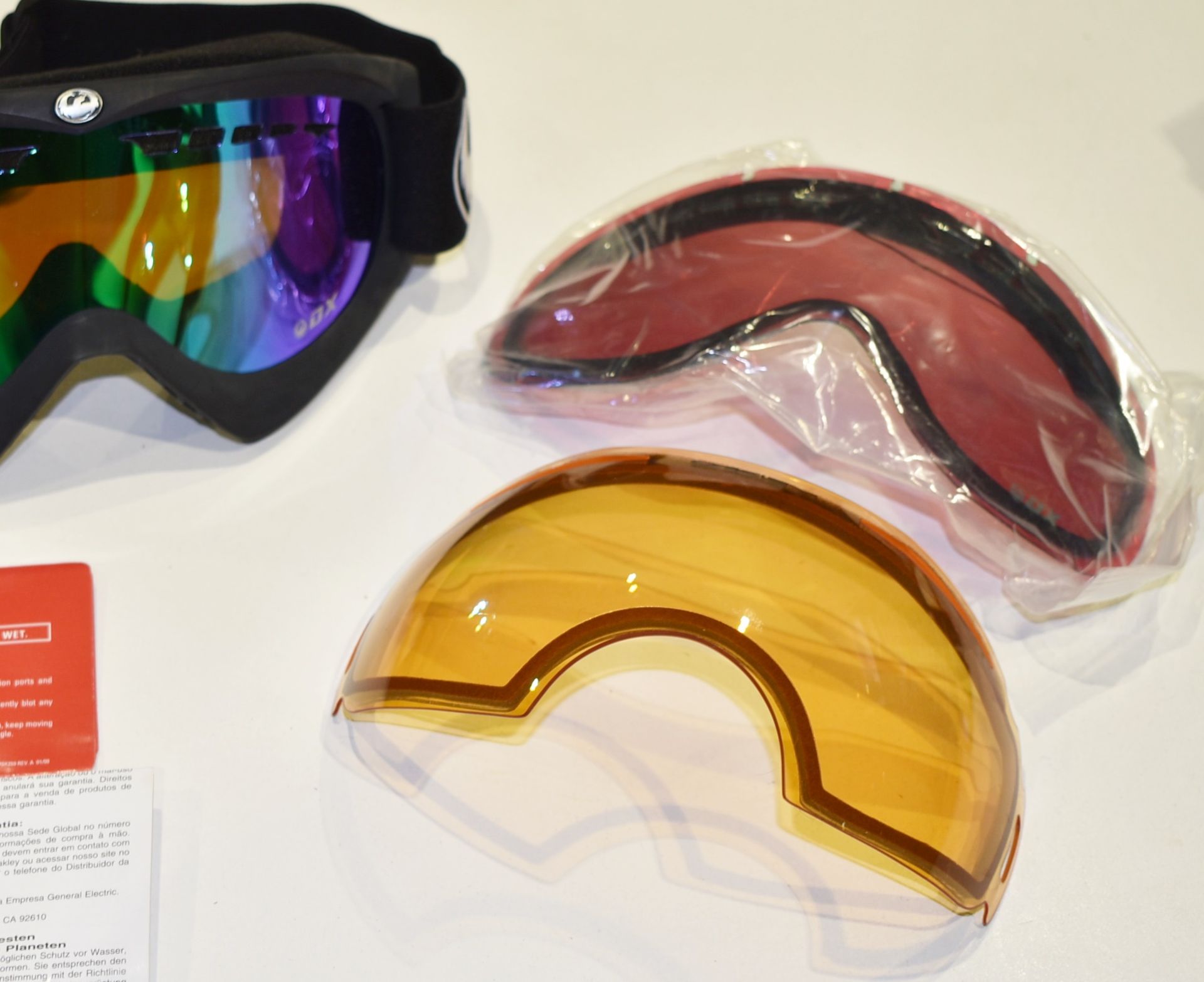 1 x Pair of Oakely Snow Goggles With Interchangeable Lenses and Carry Case - CL431 - Ref CB142 - - Image 6 of 8