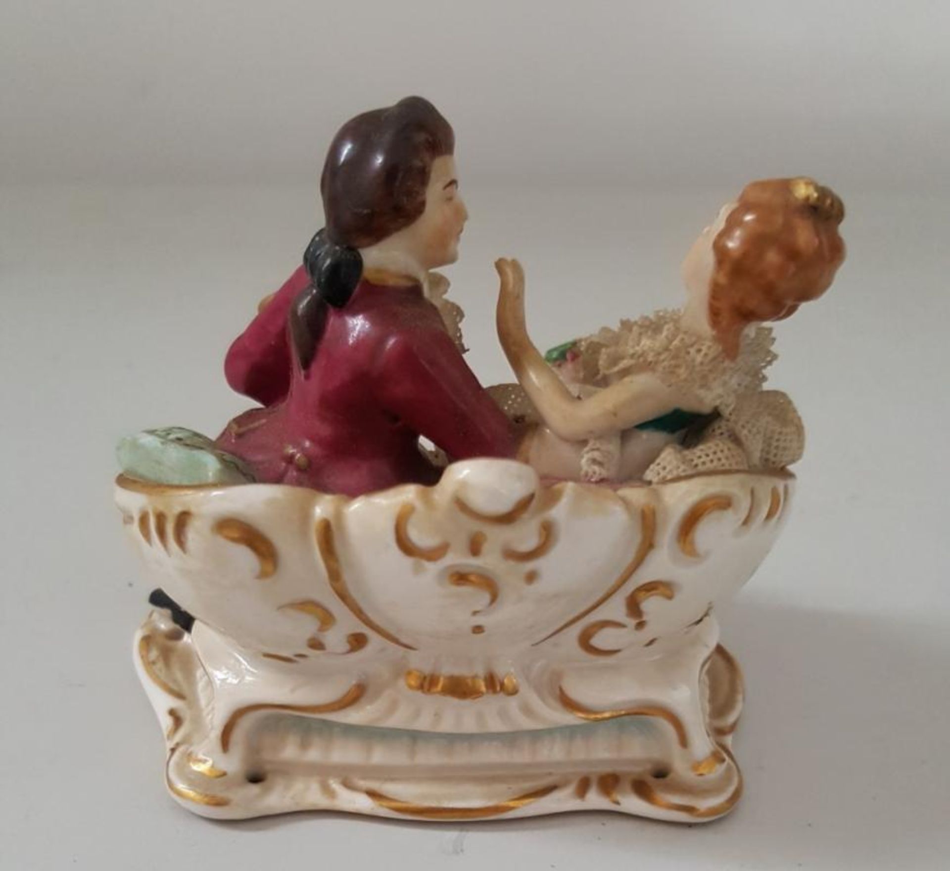 1 x Dresden Porcelain Figurine Of Couple Dancing - Ref CQ365 E - Dimensions: H9/L10cm - CL334 - Loc - Image 2 of 3