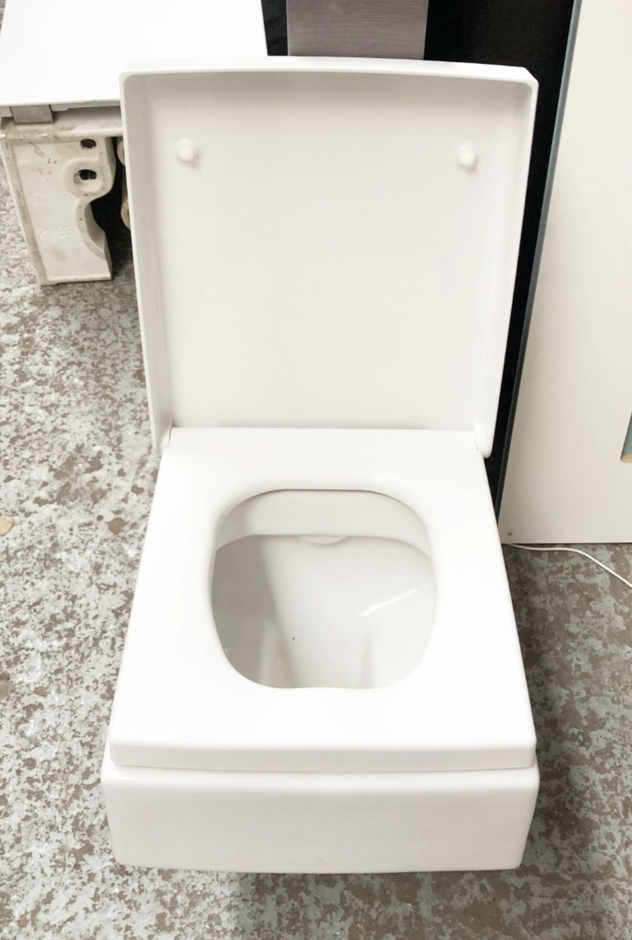 1 x Duravit Toilet Frame - NC1120 - CL380 - Location: Altrincham WA14 - NO VAT