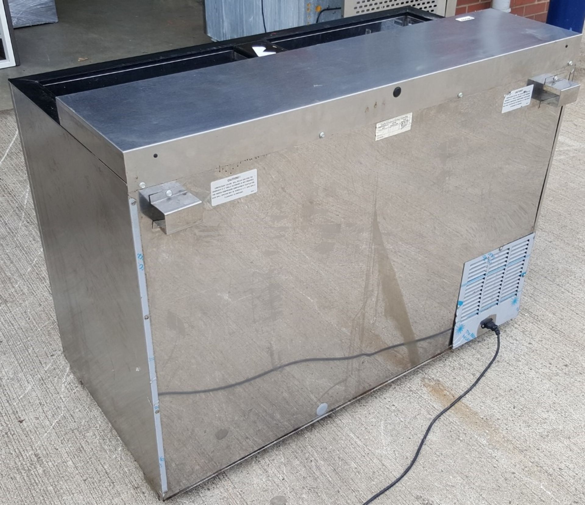 1 x Perlick FR48-230 Flat Top Stainless Steel Bottle Cooler Chiller - Ref CBU22 - CL350 - - Image 3 of 8