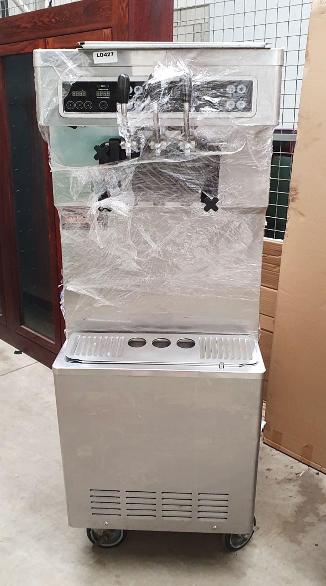 1 x ICETRO Ice Cream Machine - Ref: LD426 - CL350 - Location: Altrincham WA14 - Bild 6 aus 12