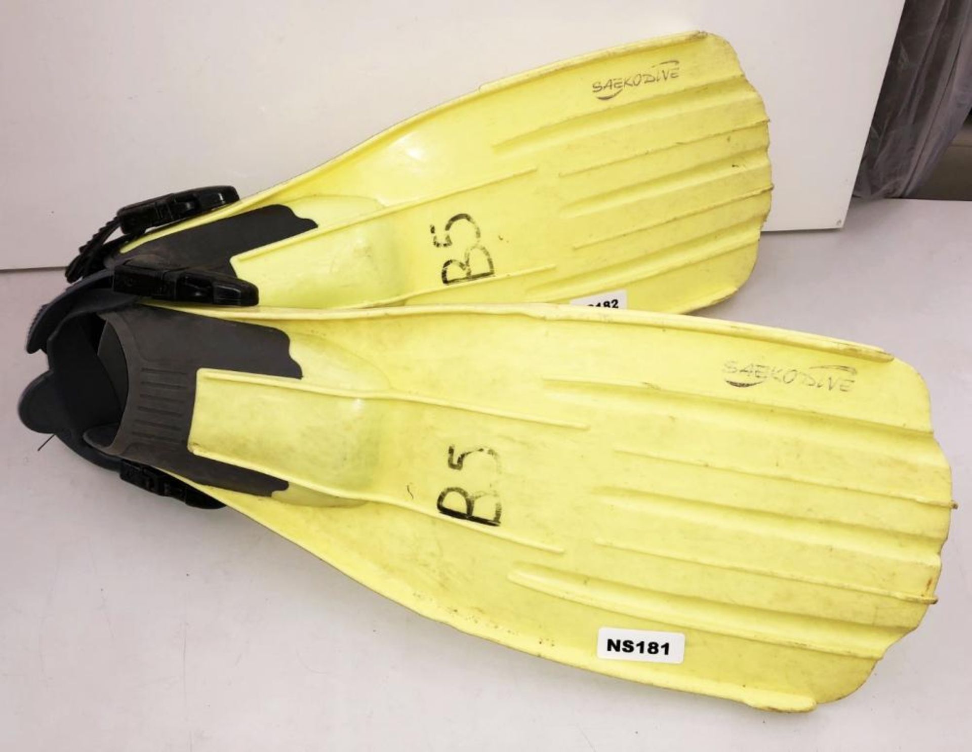 5 x Pairs Of Branded Diving Fins - Ref: NS175, NS176, NS177, NS178, NS179, NS180, NS181, NS182, NS18 - Image 16 of 17