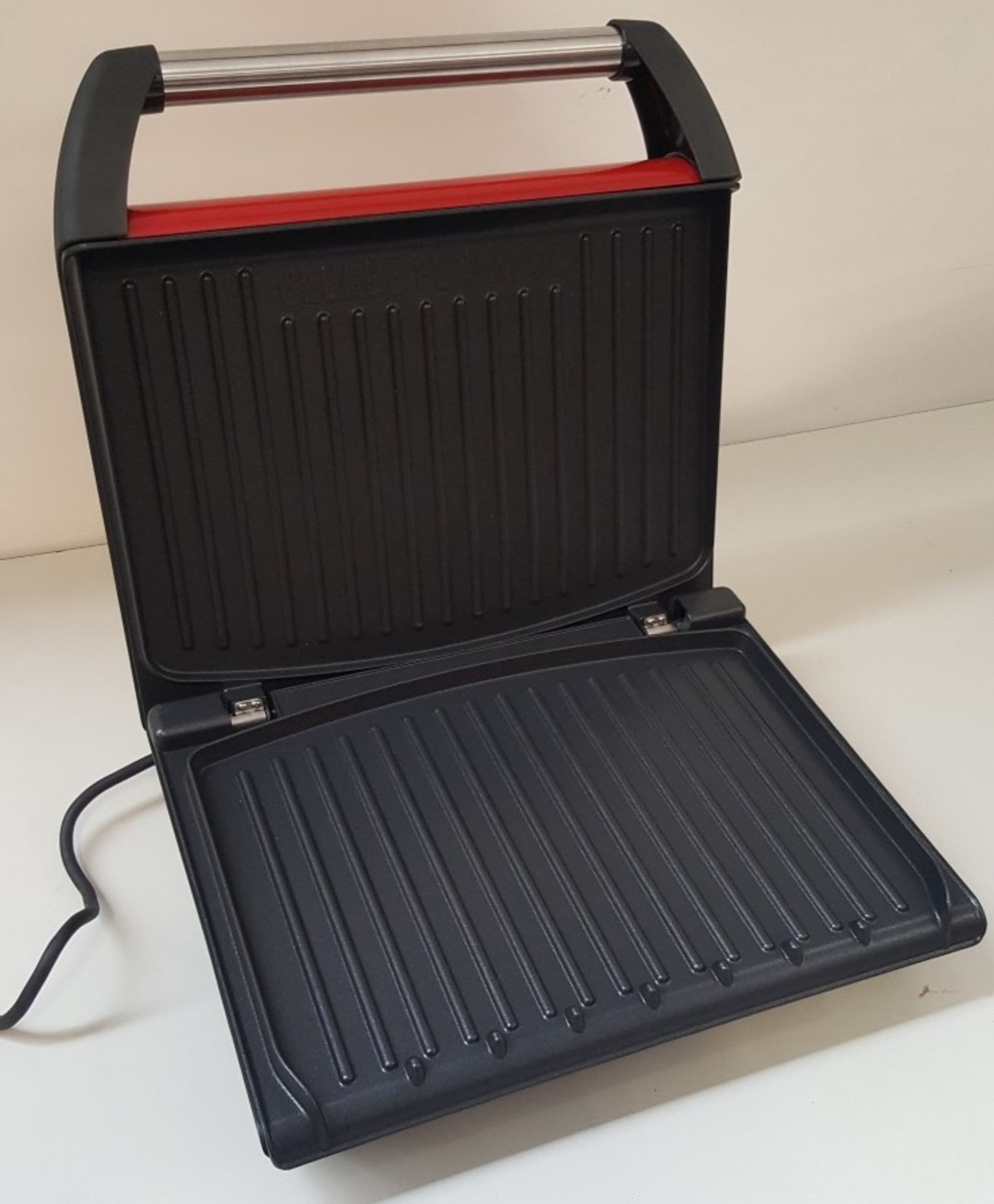 1 x GEORGE FOREMAN 25050 Entertaining Grill - Red - Ref CBU95 - Image 4 of 5