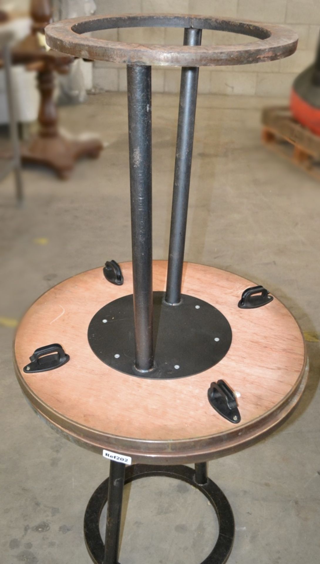 3 x Copper Topped Round Bar Tables - Dimensions: 60cm Diameter, Height 62cm - Bild 6 aus 6