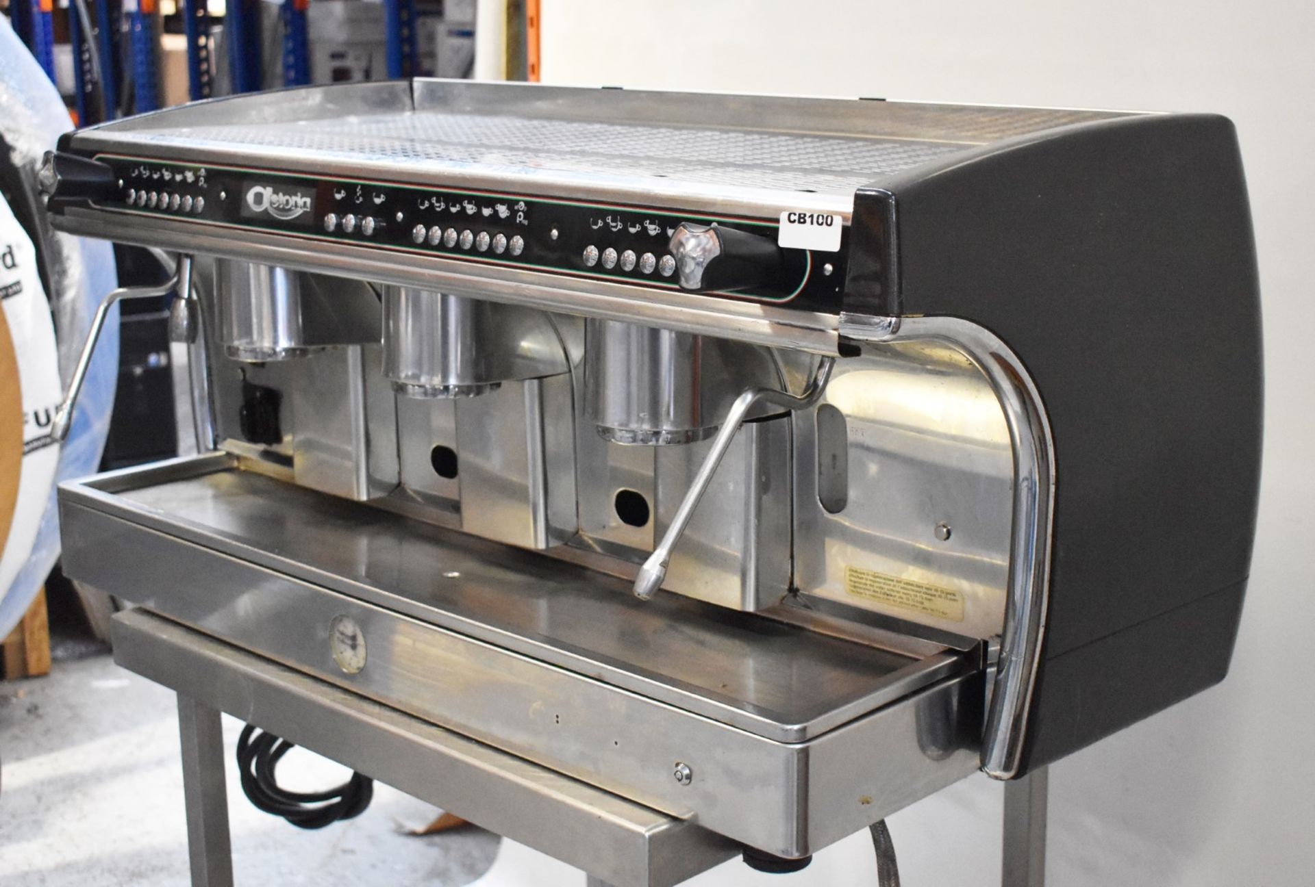 1 x Magrini 3 Group Coffee Espresso Machine With Stainless Steel and Black Finish - H47 x W106 x D57 - Image 5 of 9