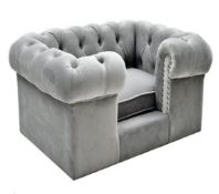 1 x HOUSE OF SPARKLES 'Alexander' Luxury Button Back Dog / Cat Pet Bed - Richly Upholstered In Light